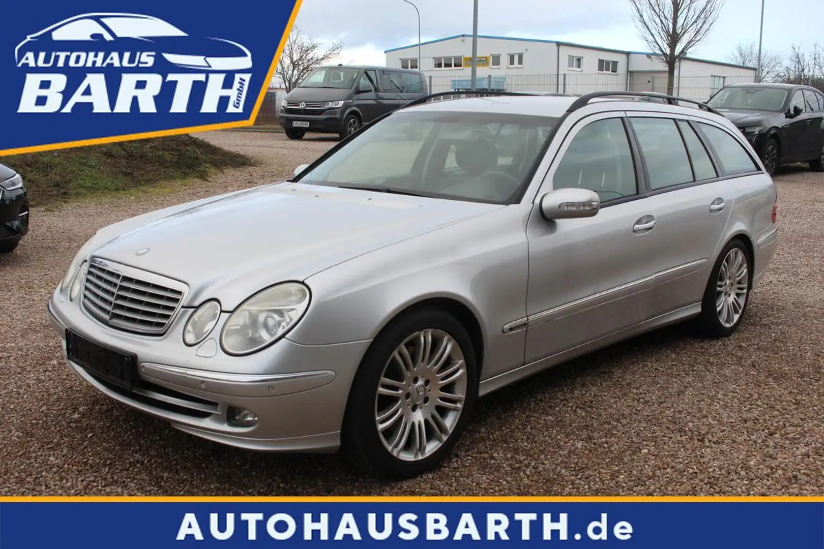 Mercedes-Benz E 200 K Elegance Xenon*Leder*AUT*SHZ* Argent - 1