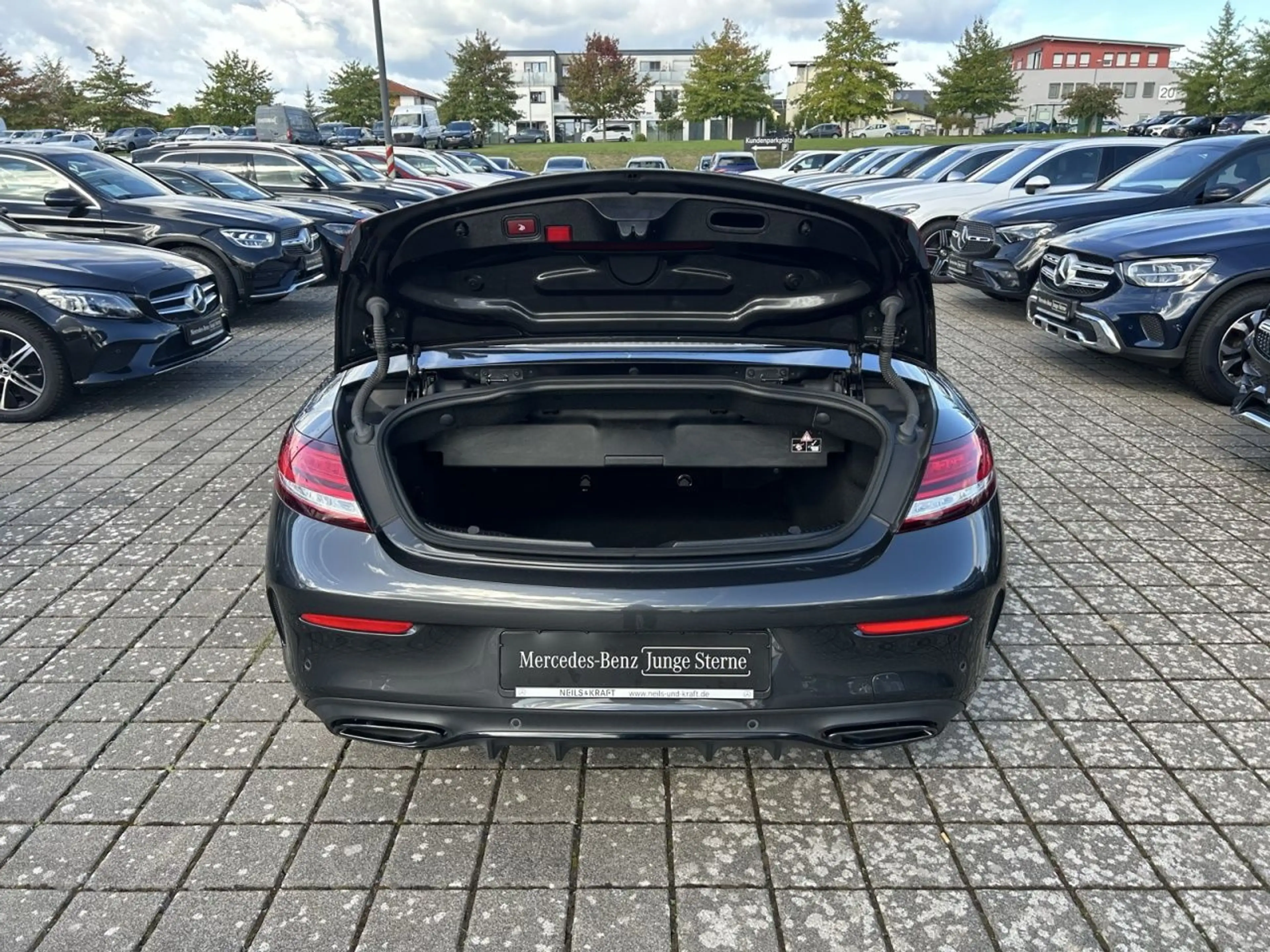 Mercedes-Benz C 400 4MATIC Cabriolet AMG+NIGHT+FAHRASSIST+KAM — photo 10