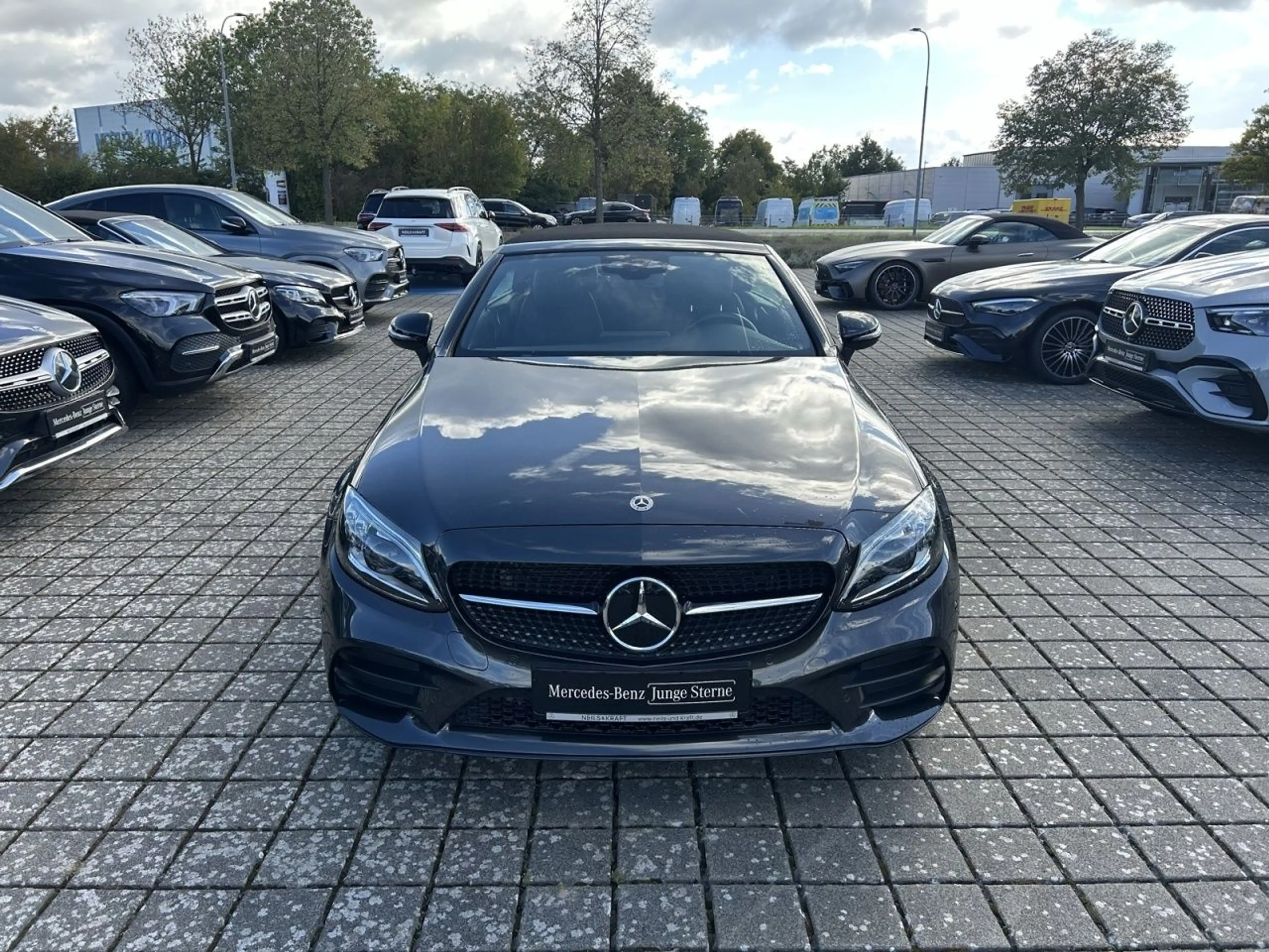 Mercedes-Benz C 400 4MATIC Cabriolet AMG+NIGHT+FAHRASSIST+KAM — photo 3