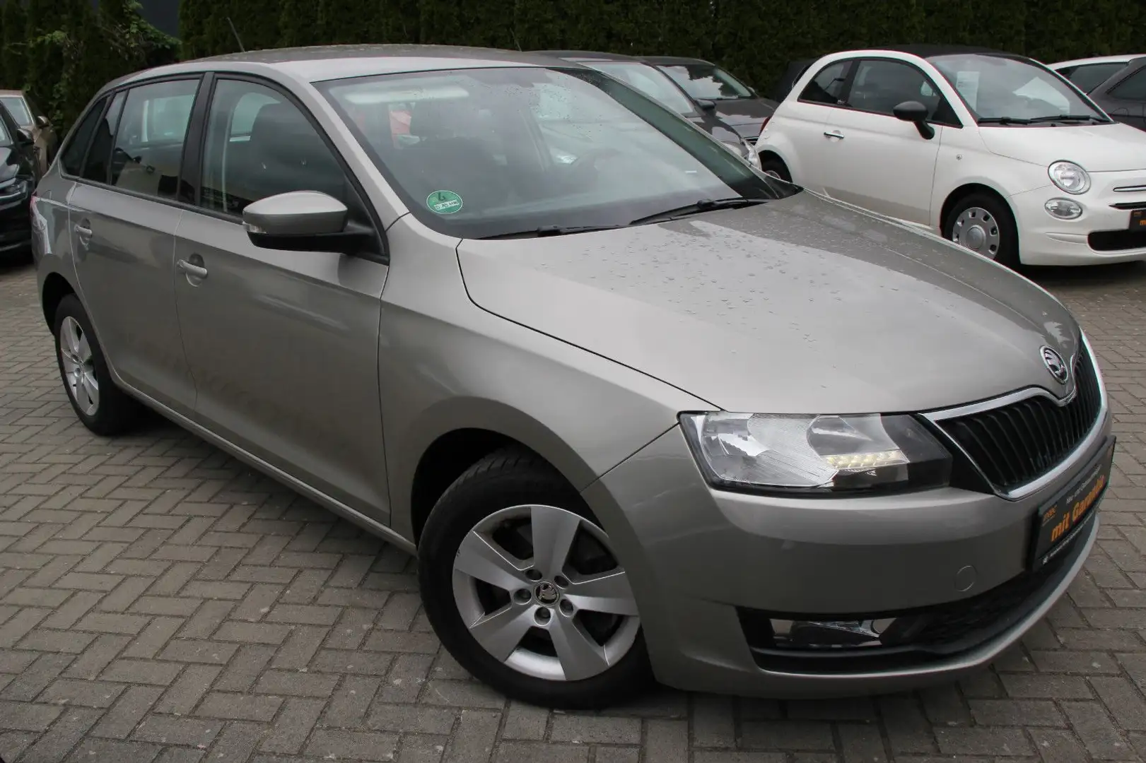 Skoda Rapid/Spaceback Spaceback Ambition DSG Klima/Tempomat/PDC Beige - 1