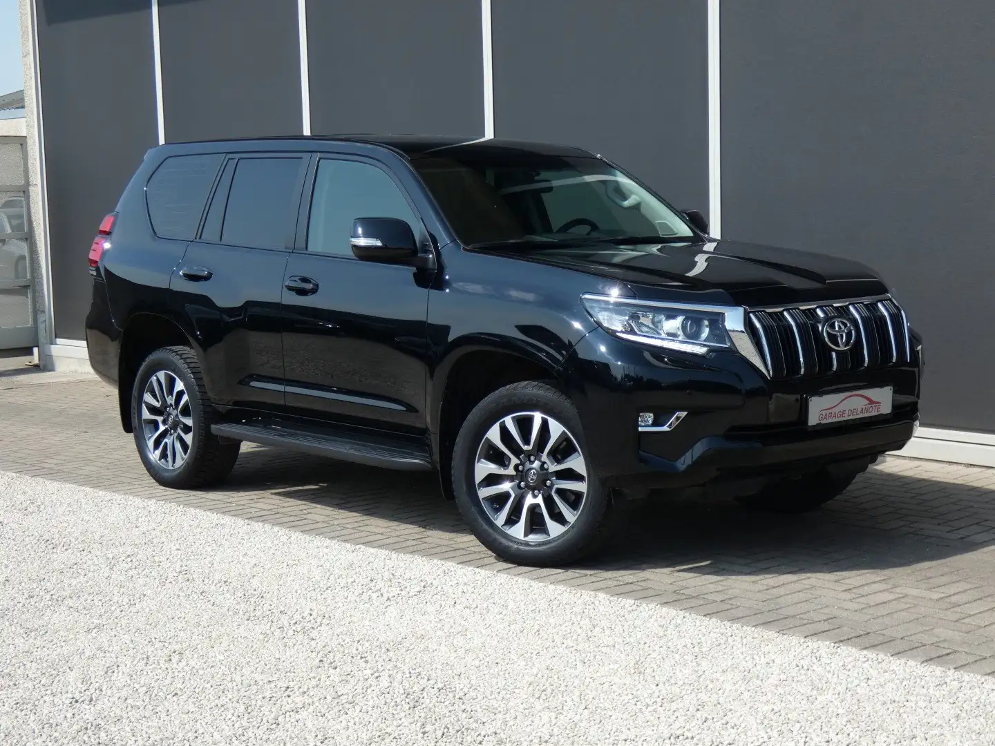 Toyota Land Cruiser 2.8 D4D AUTOMAAT *49579+BTW* LEDER +Lichte vracht Zwart - 2