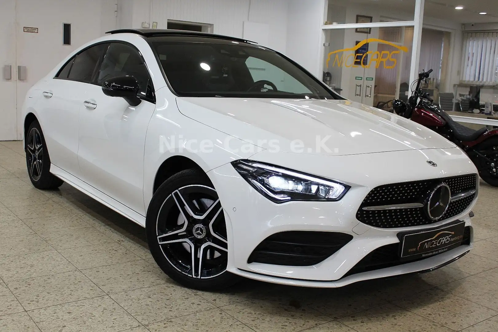 Mercedes-Benz CLA 250 e AMG Line *Panorama*Memory*Night-Paket* Weiß - 1