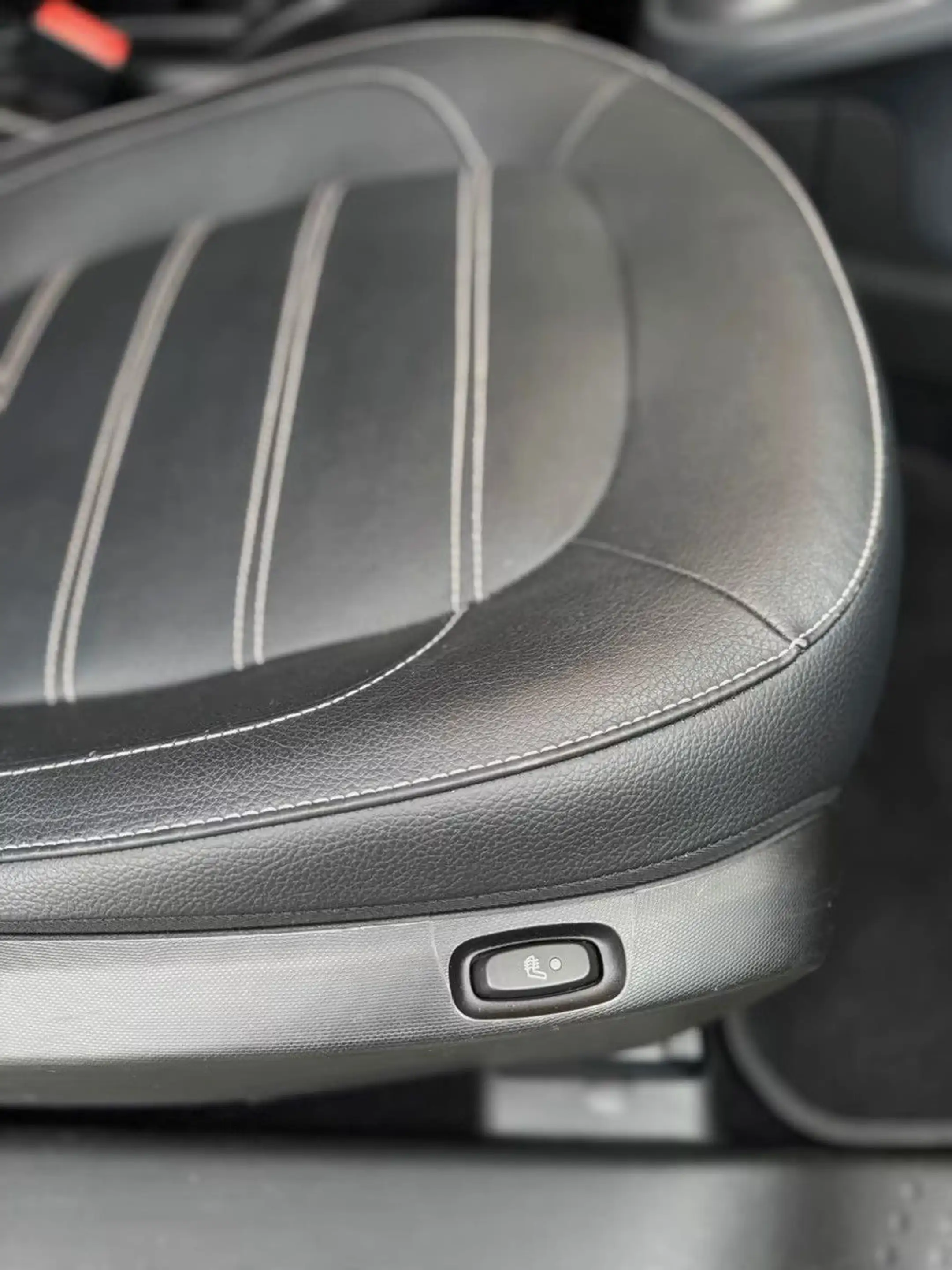 smart forTwo Cabrio Prime*AUTOMAT*LEDER*SHZ*KLIMA*LED — photo 15