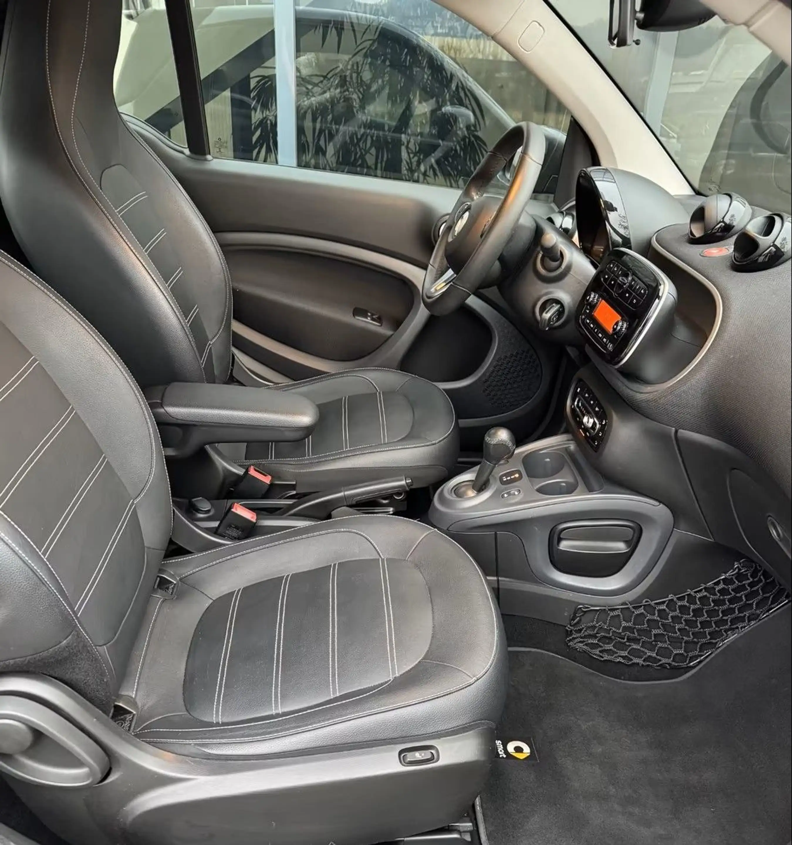 smart forTwo Cabrio Prime*AUTOMAT*LEDER*SHZ*KLIMA*LED — photo 14