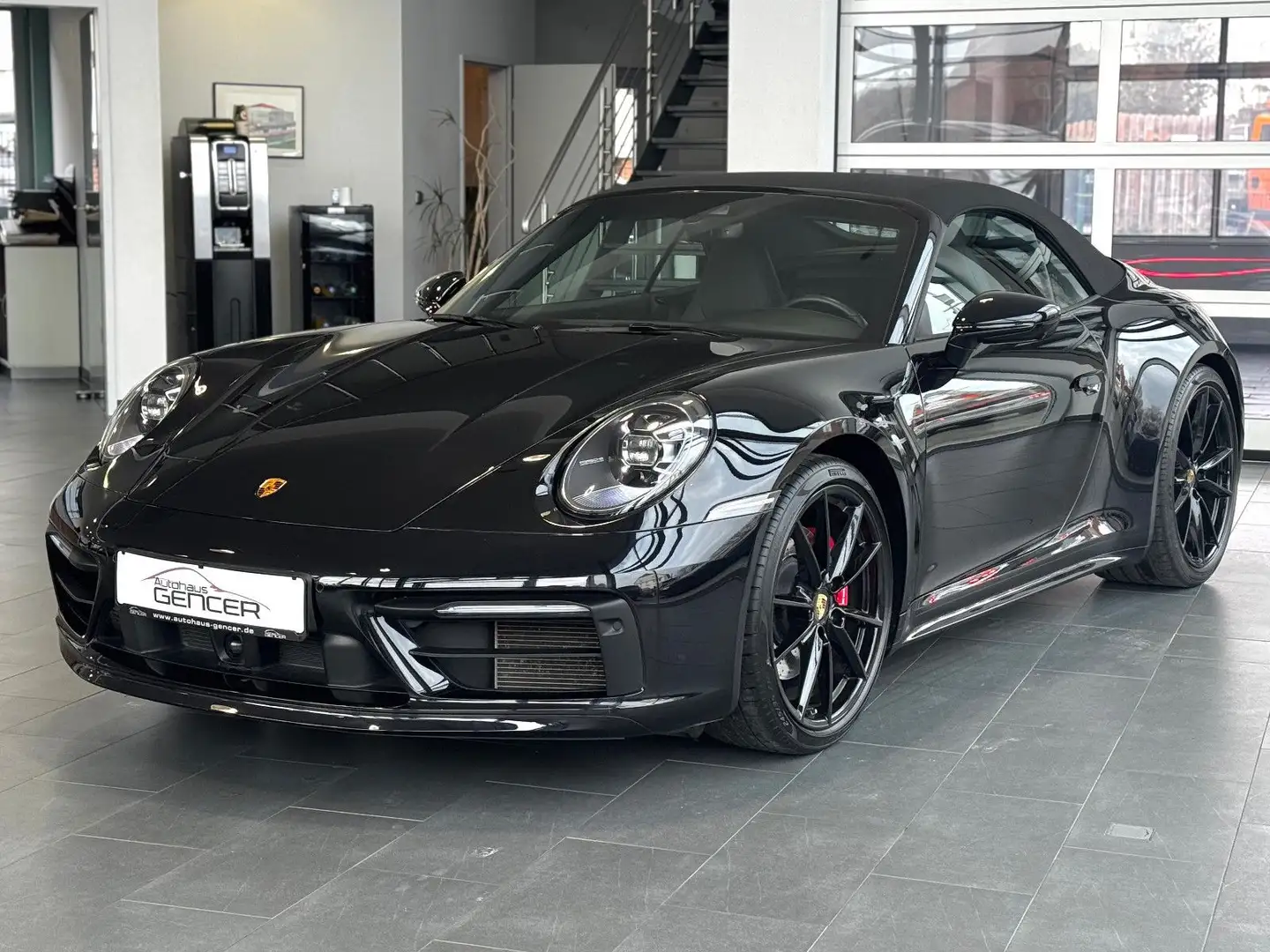 Porsche 911 Carrera S Cabriolet"Matrix LED/Approved 2026 Schwarz - 1