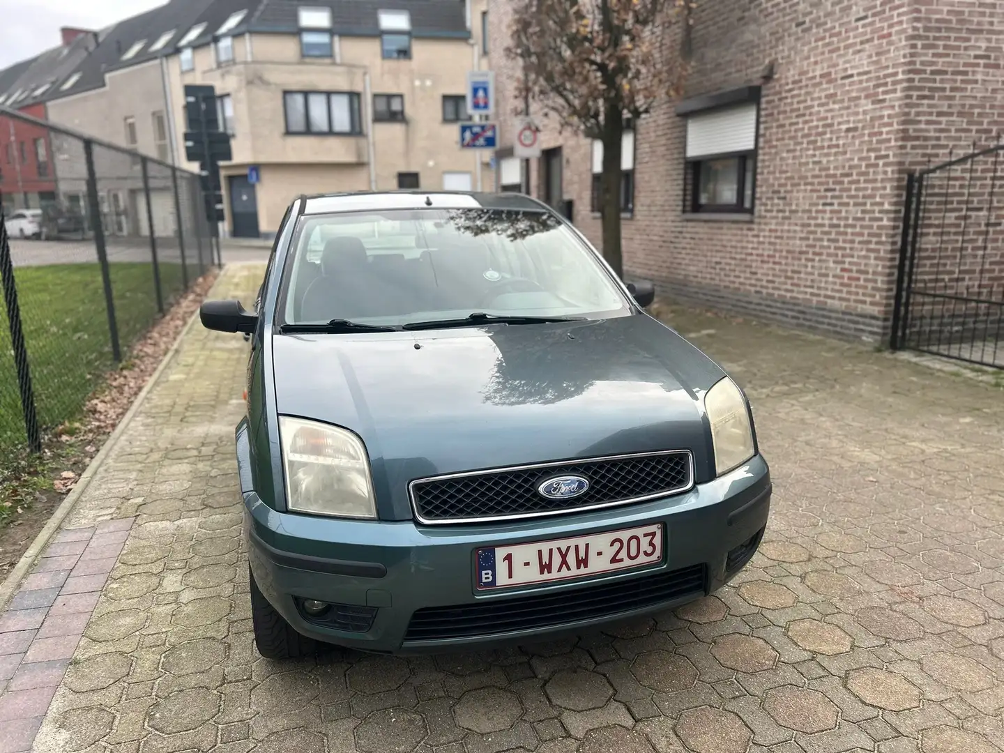 Ford Fusion Automaat/ Benzine/ Airco - 2