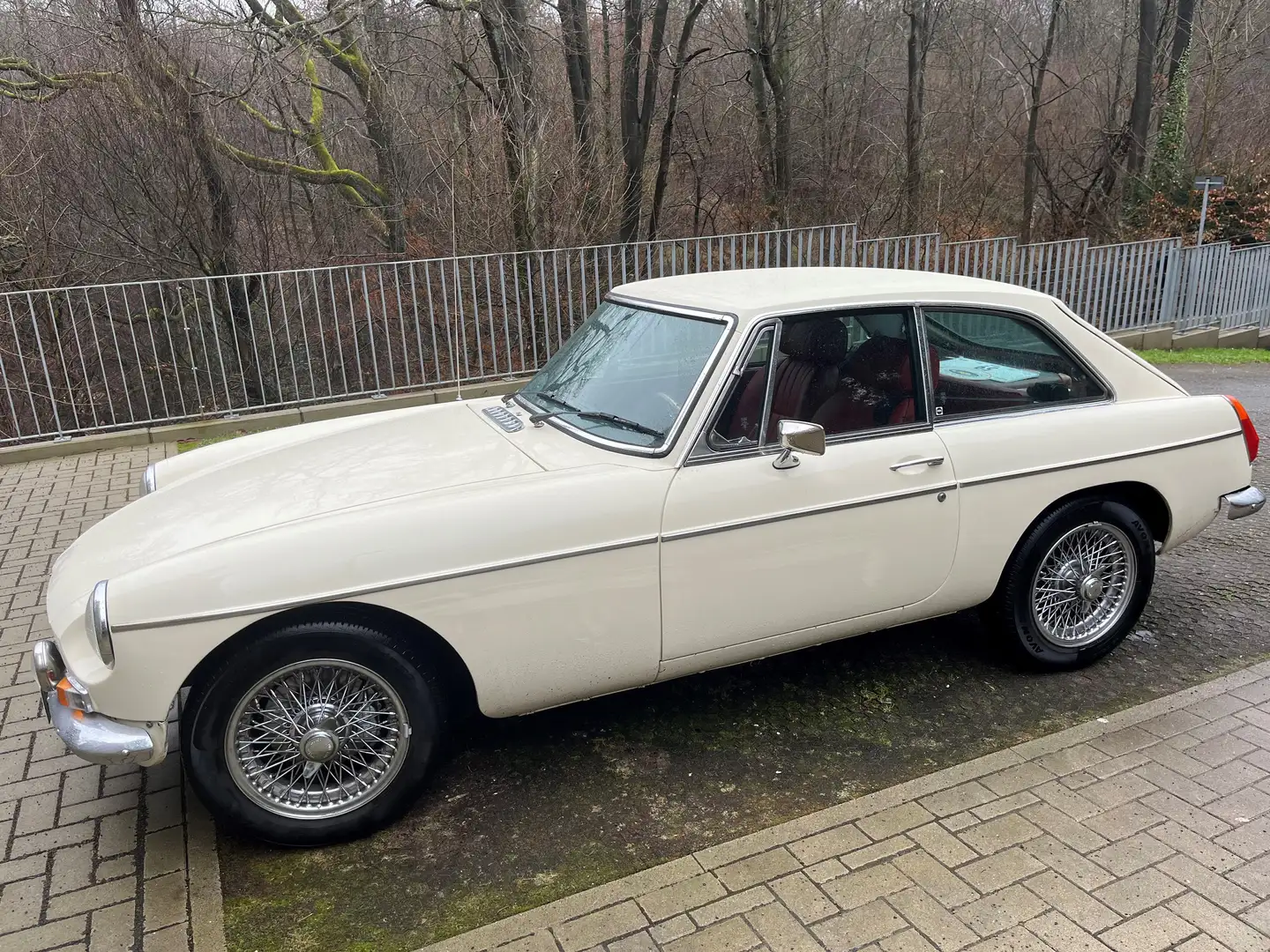 MG MGB GT V8 Weiß - 1