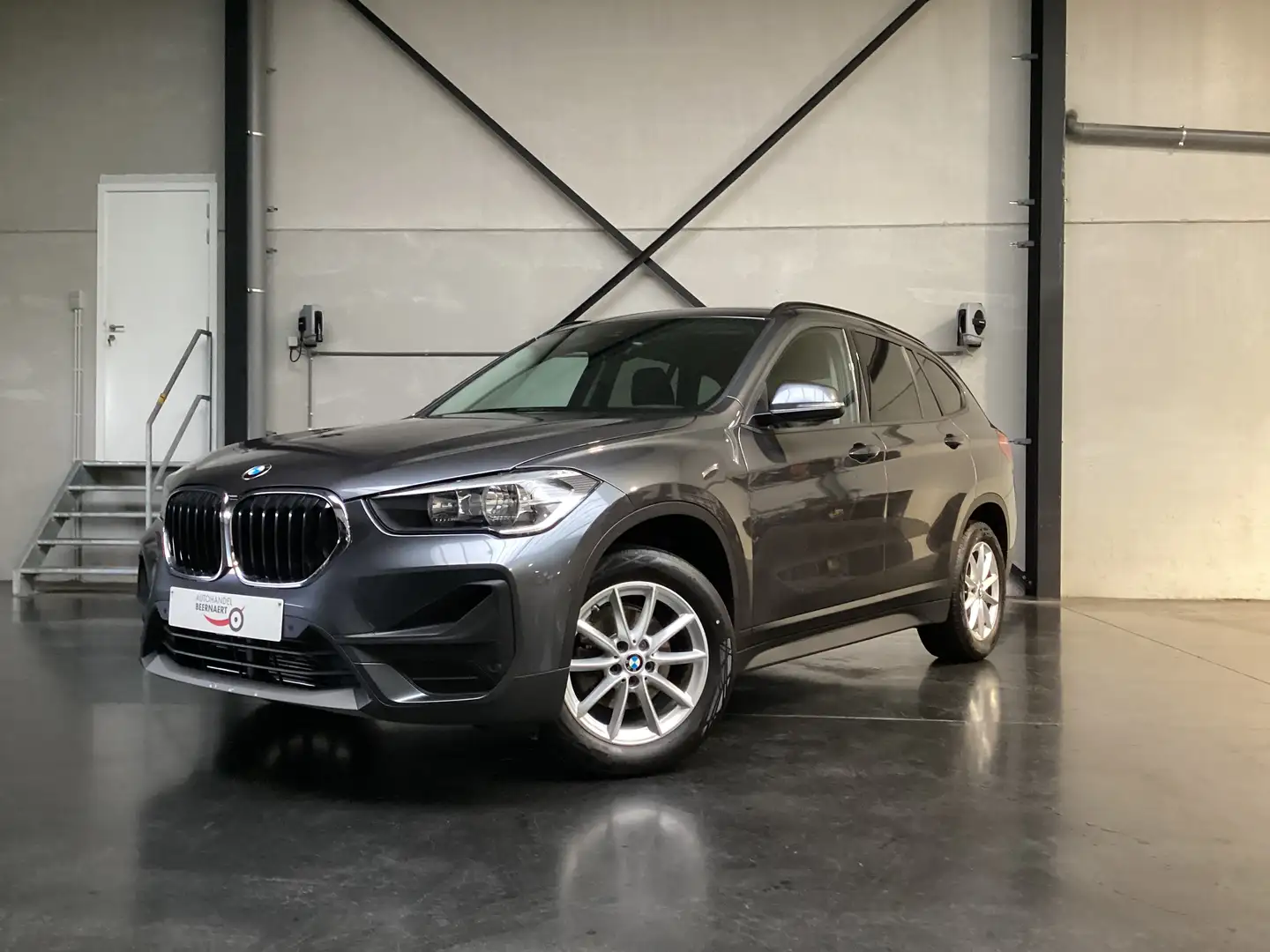 BMW X1 1.5d/1steEig/102000km/Navigatie/Alu/Cruise/Pdc Gris - 1