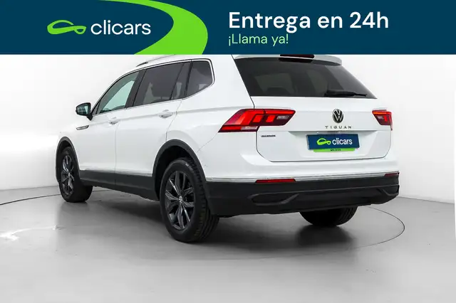 Volkswagen Tiguan Allspace view 9