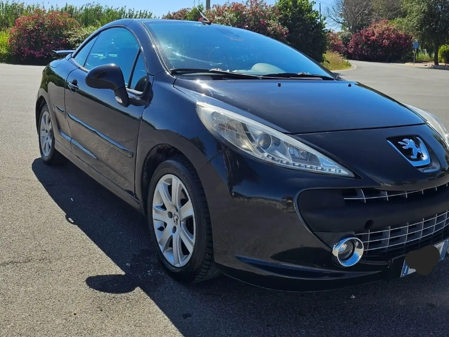 Peugeot 207 CC 1.6 hdi 8v Roland Garros Nero - 1
