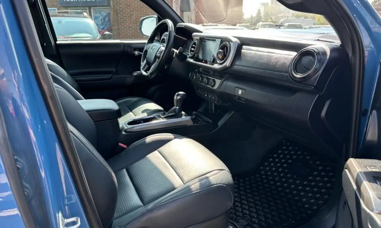 Toyota Tacoma снимка Toyota Tacoma
