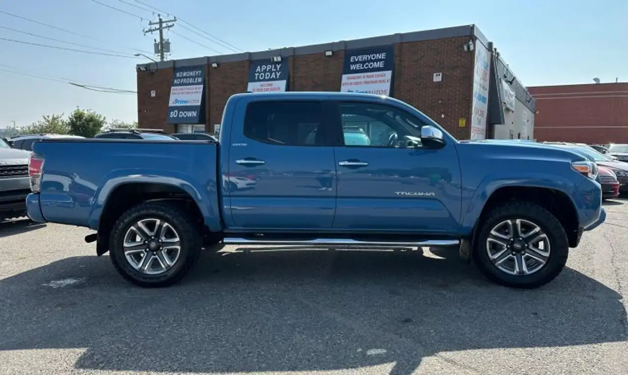 Toyota Tacoma снимка Toyota Tacoma