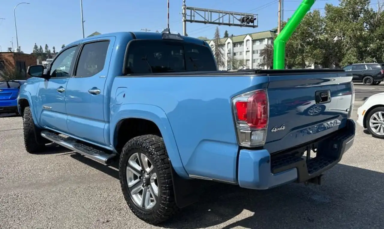 Toyota Tacoma снимка Toyota Tacoma