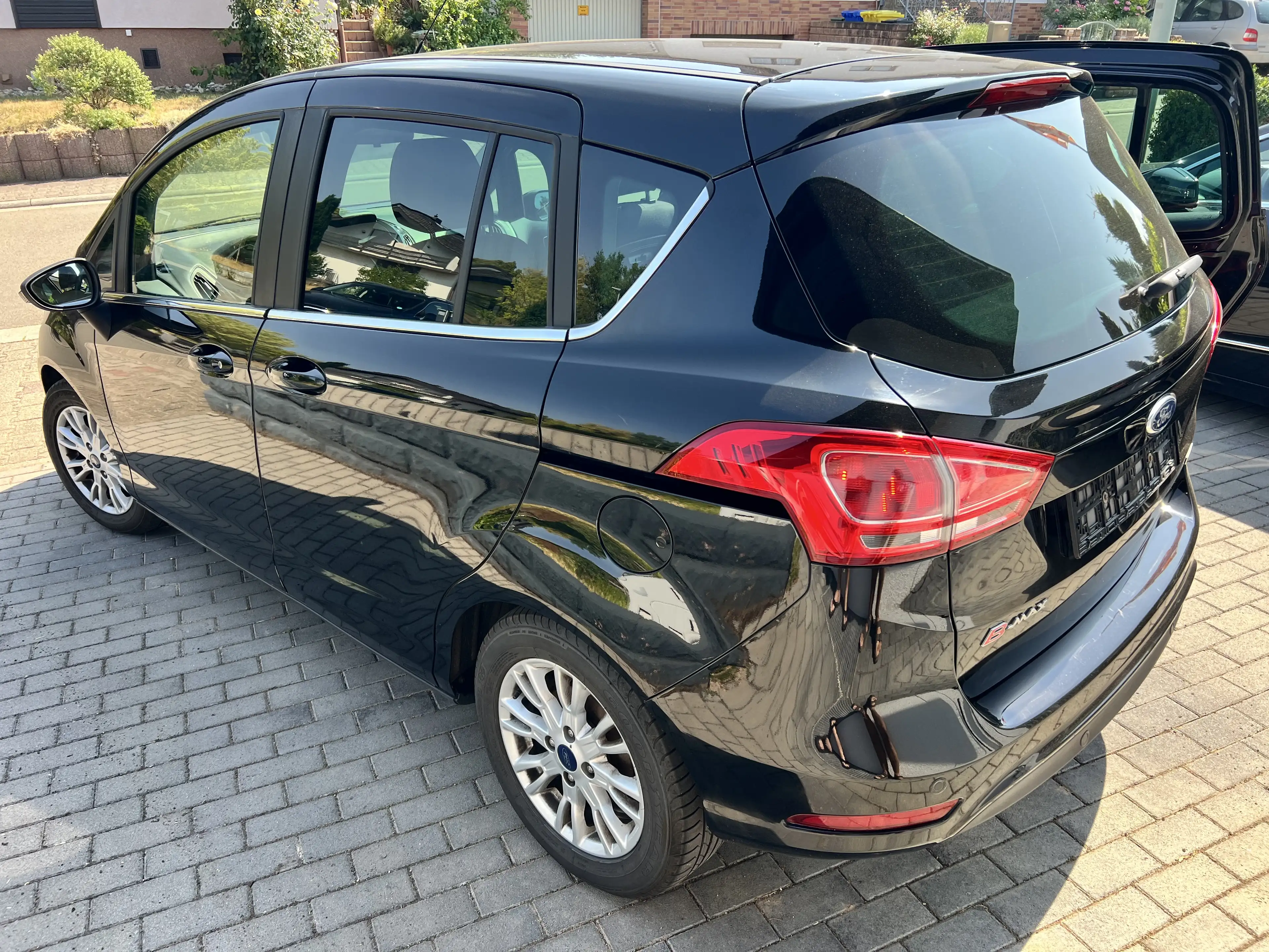 Ford B-Max Titanium — photo 3