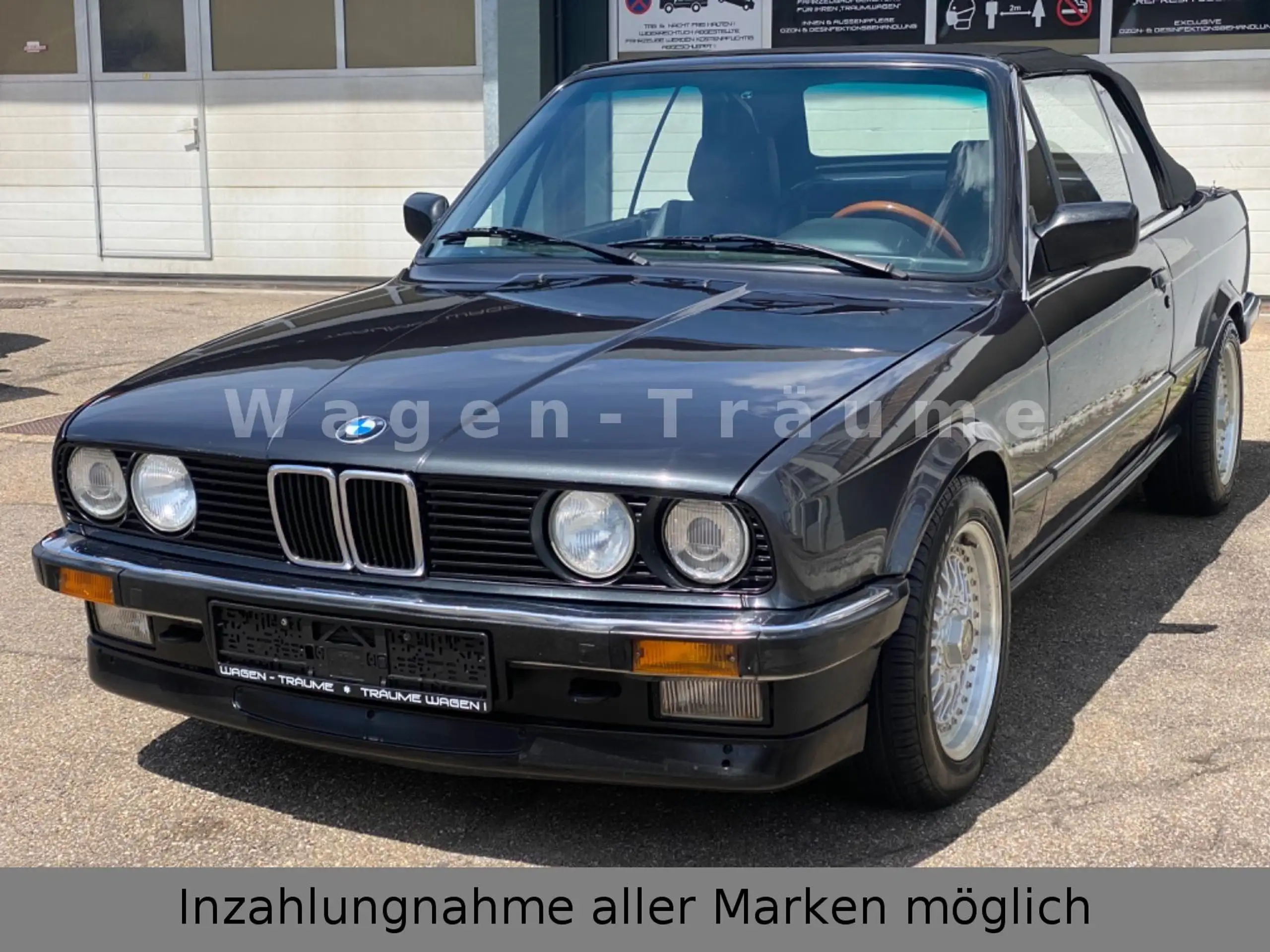 BMW - 320