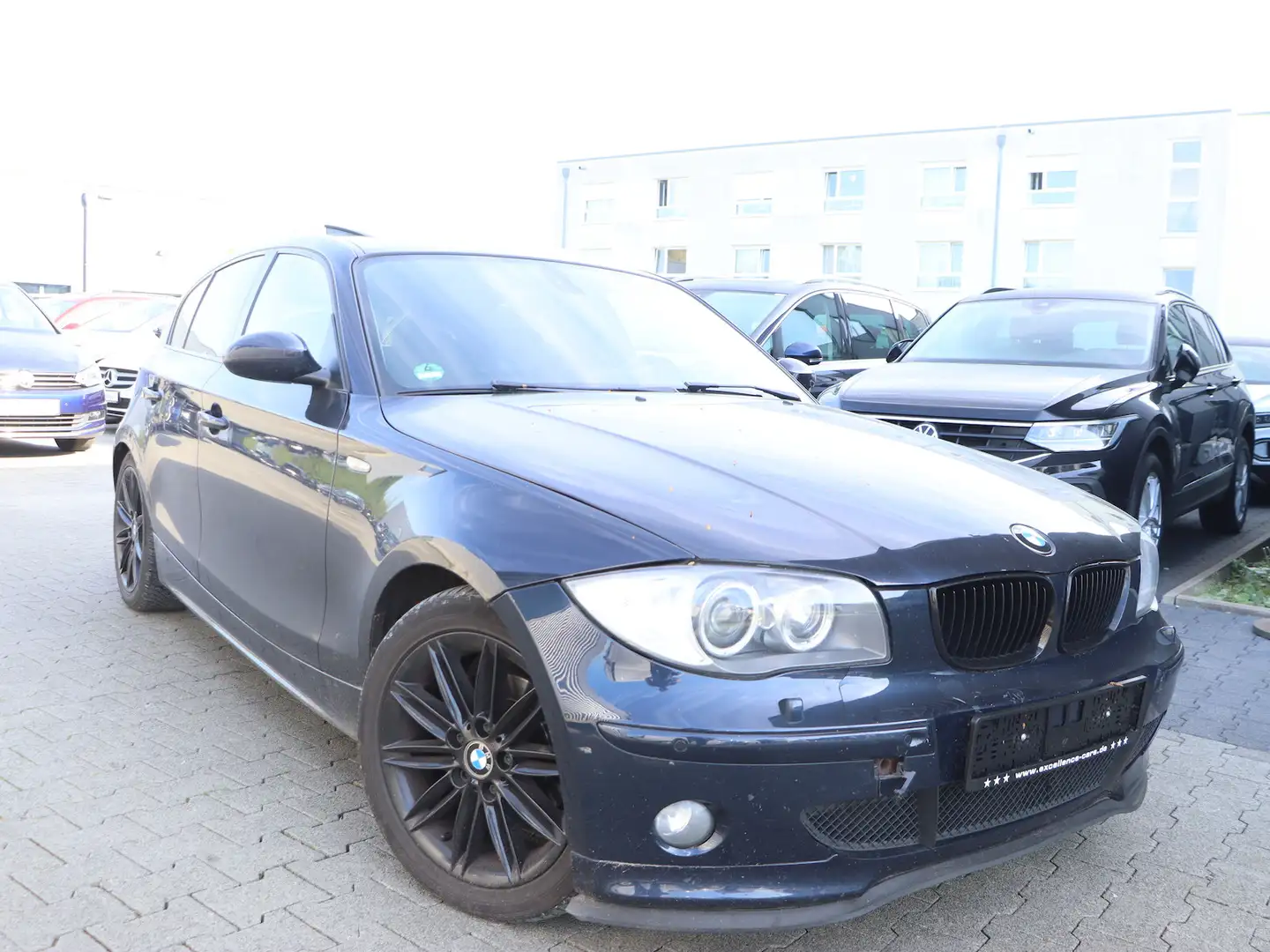 BMW 120 120d M-SPORTPAKET XENON,SCHIEBEDACH,LEDER,NAVI Blau - 1