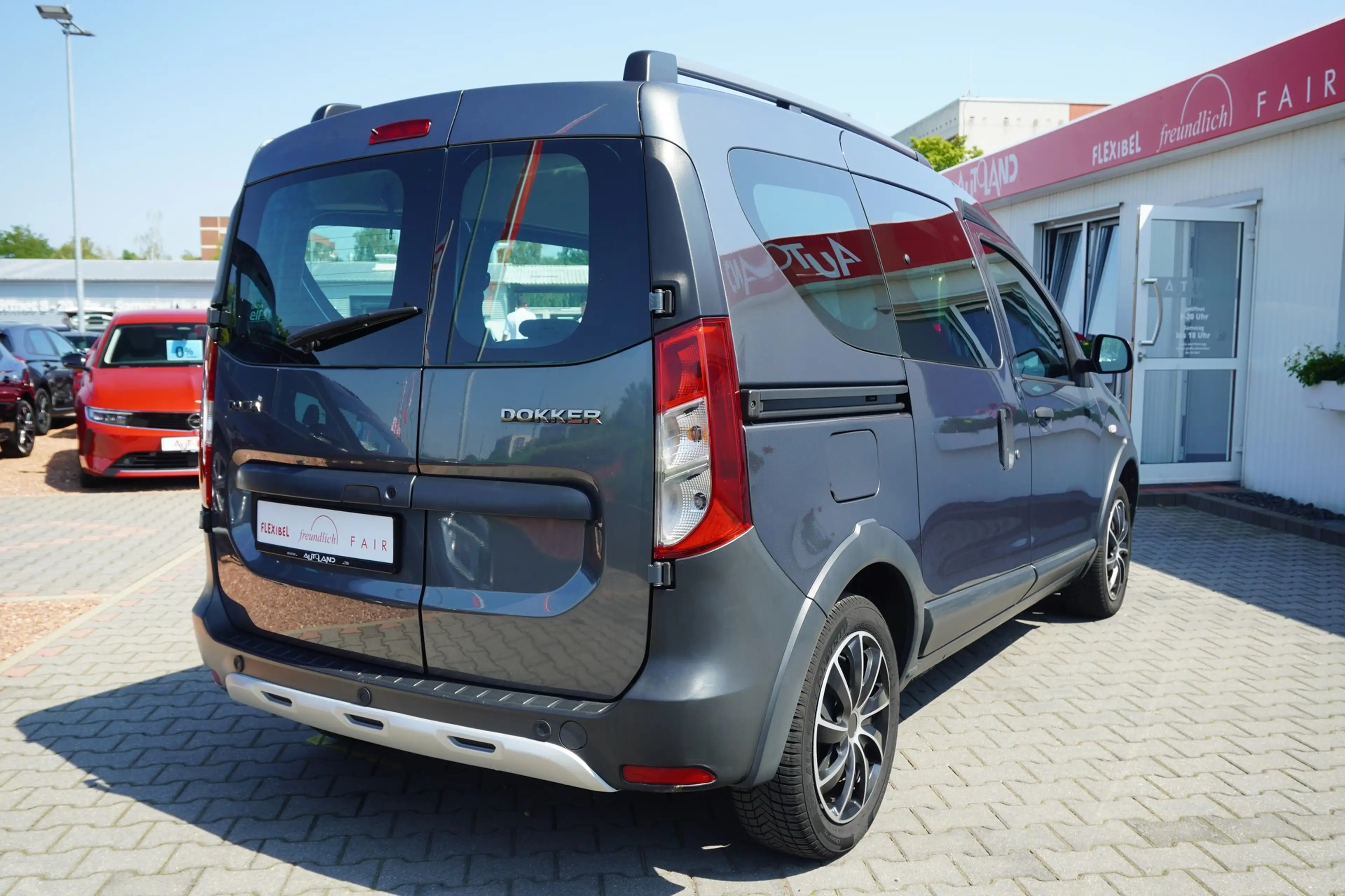 Dacia Dokker 1.6 SCe Klima Navi PDC Tempomat — photo 7