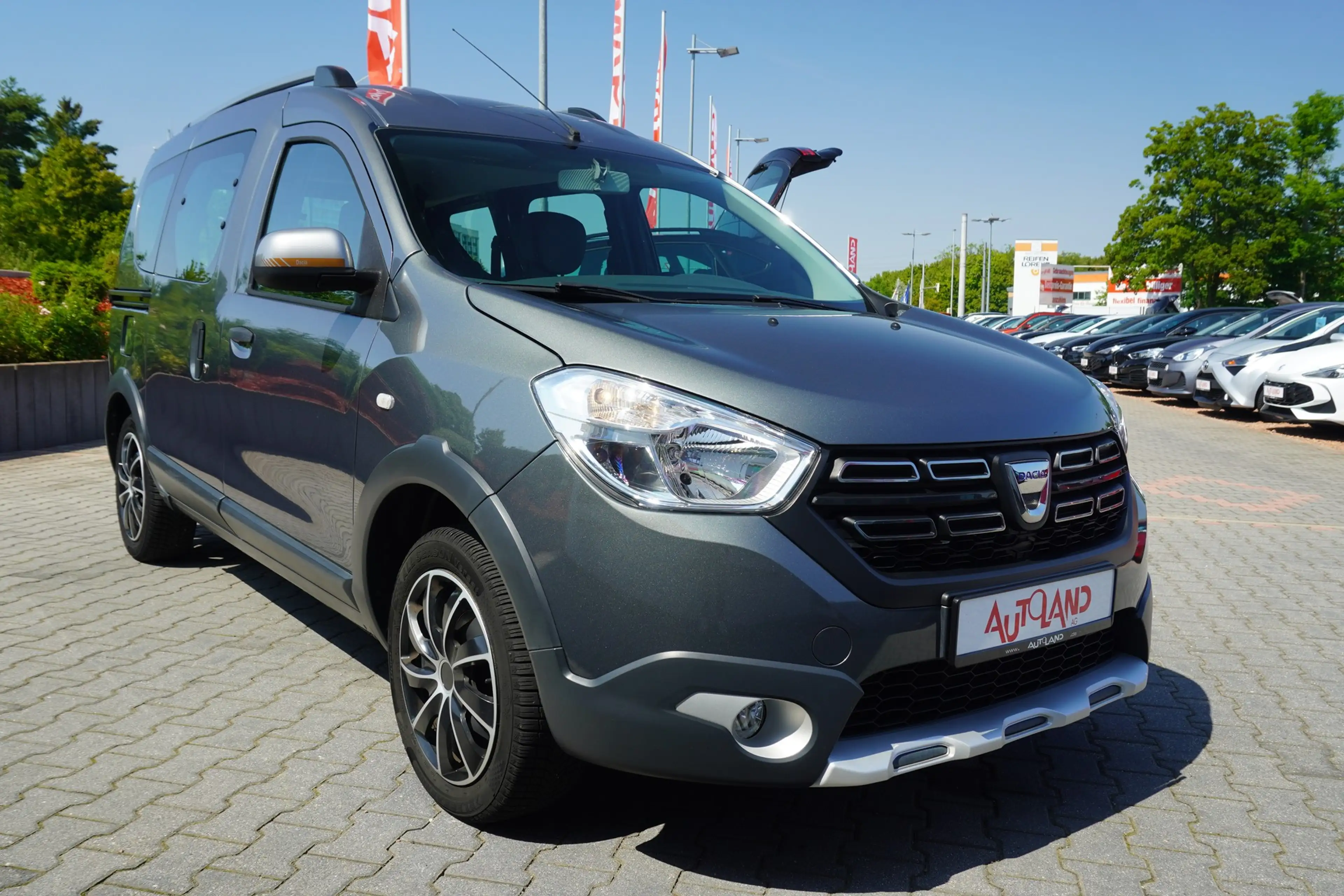 Dacia Dokker 1.6 SCe Klima Navi PDC Tempomat — photo 9
