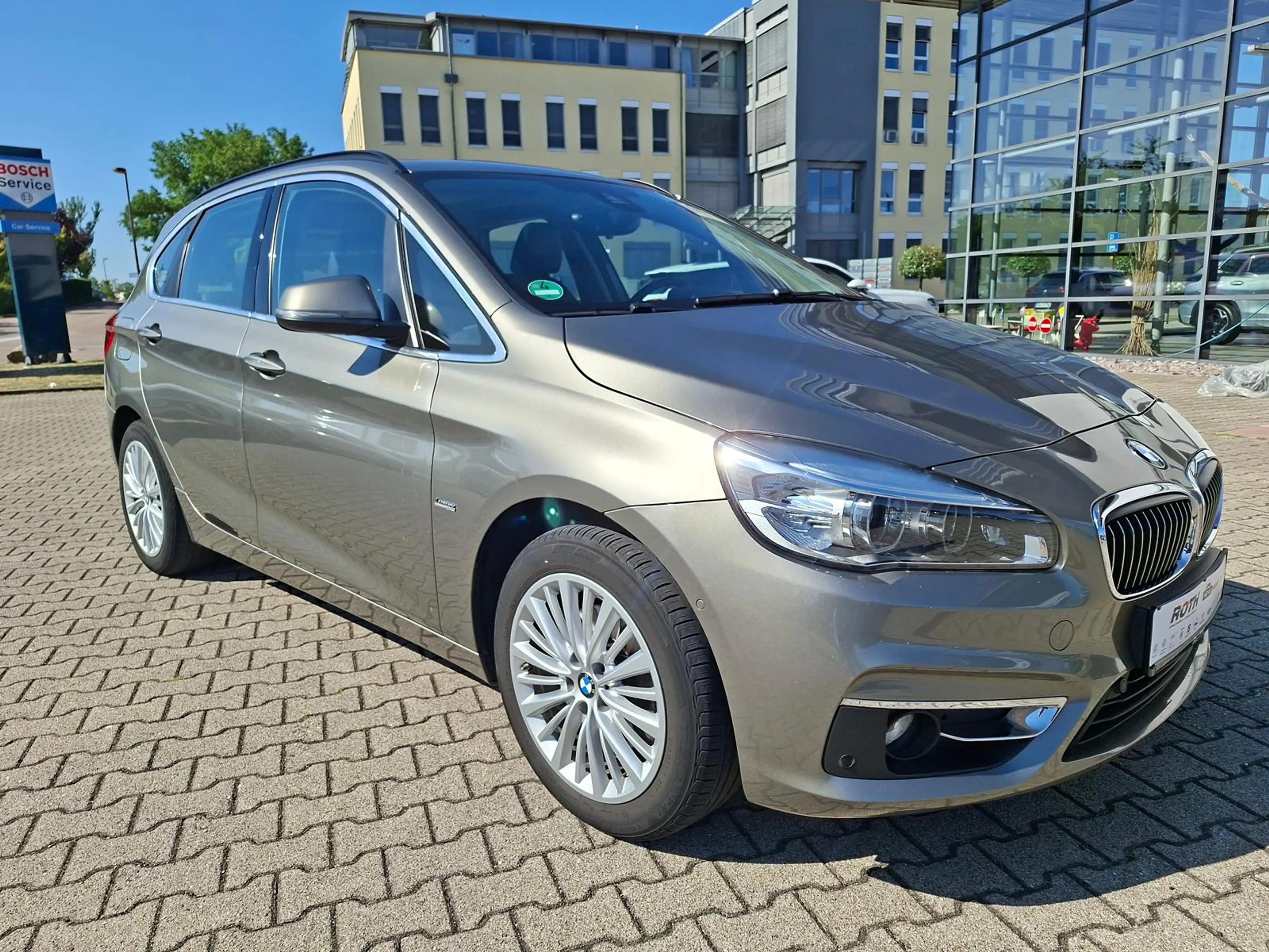 BMW 220 d xDrive Luxury Line *Navi*AHK*Pano*LED*PDC* — photo 9