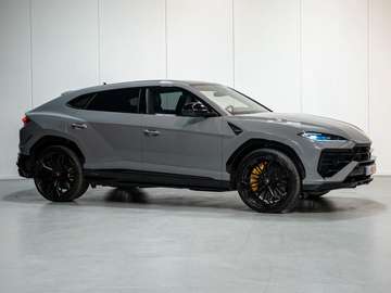 Urus SE 2025