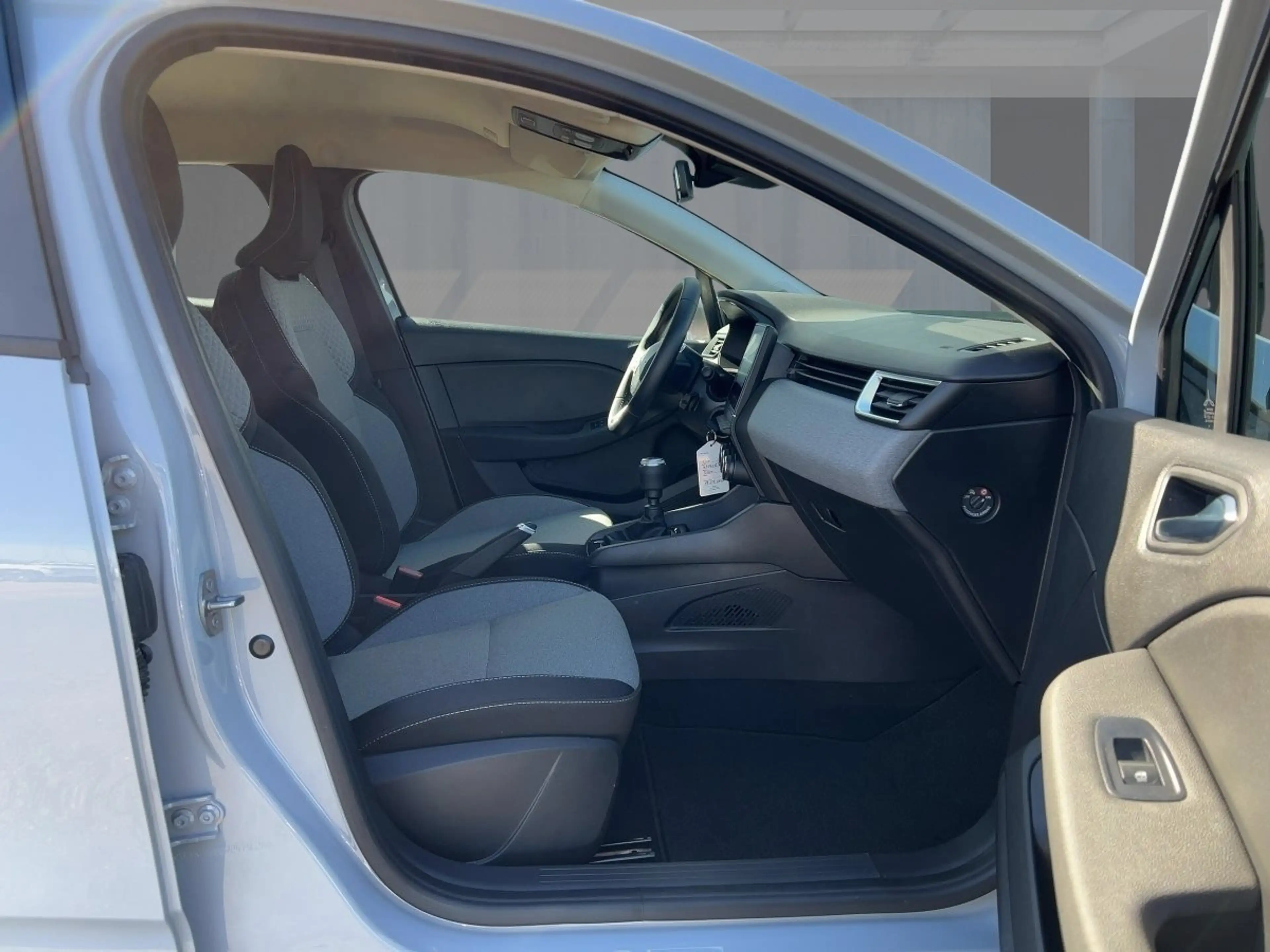 Renault Clio EVOLUTION TCe 90 SITZHEIZUNG — photo 8