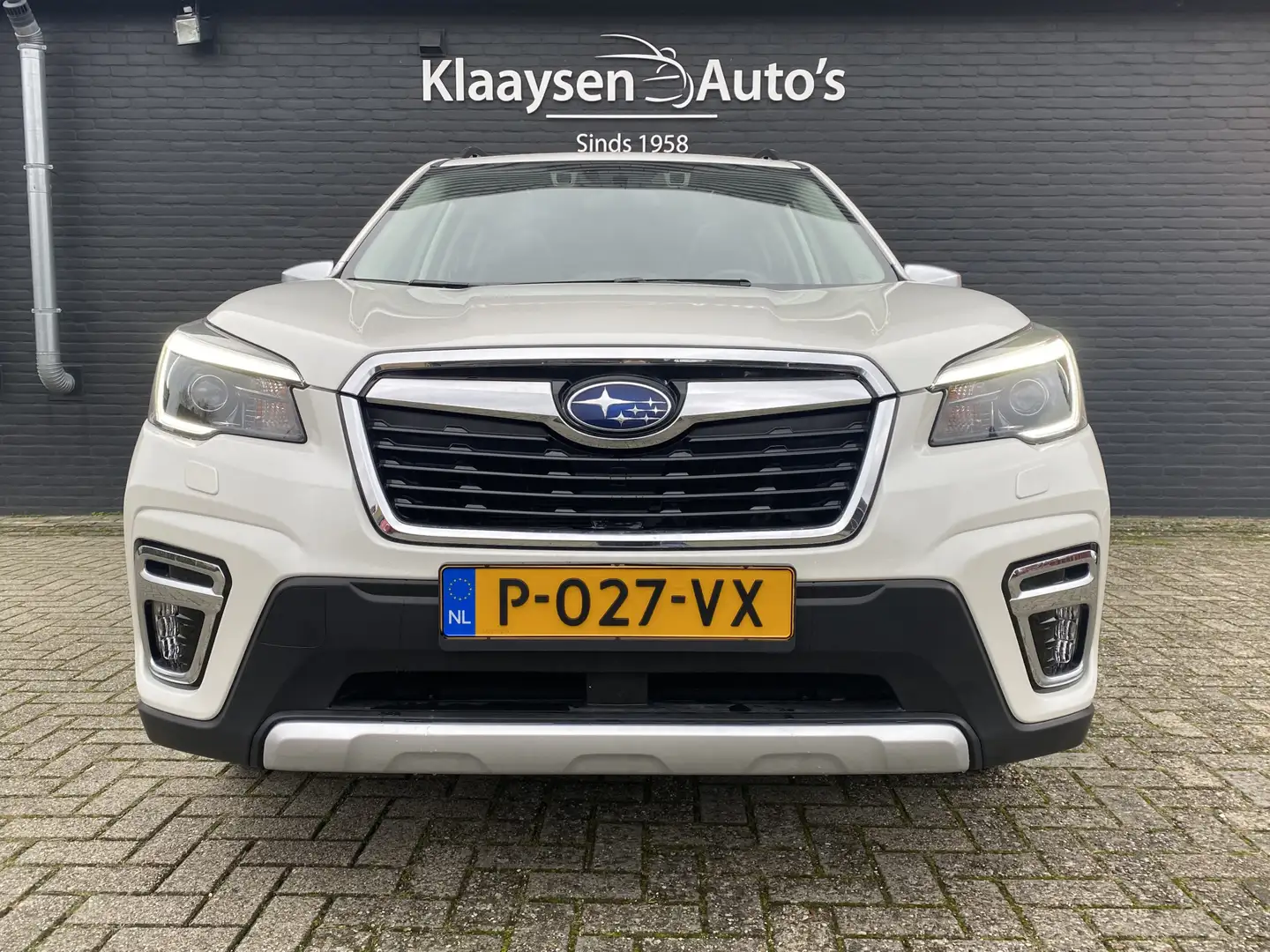 Subaru Forester 2.0i e-BOXER Premium AWD AUT. | navigatie | trekha Wit - 2