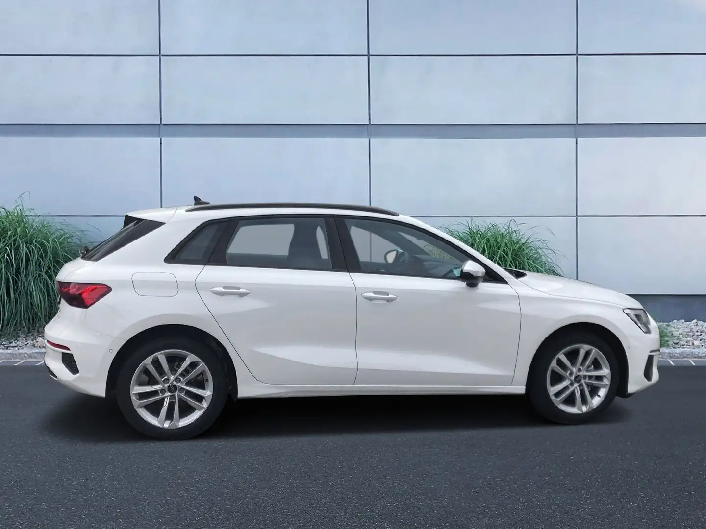 Audi A3 30 TFSI S tronic Weiß - 2