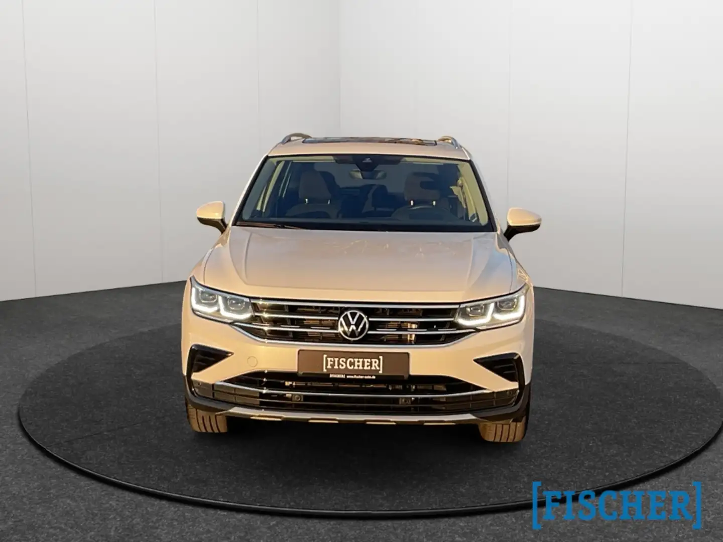 Volkswagen Tiguan 2.0TDI 4Motion DSG Elegance Matrix AHK STHZ Navi R Weiß - 2