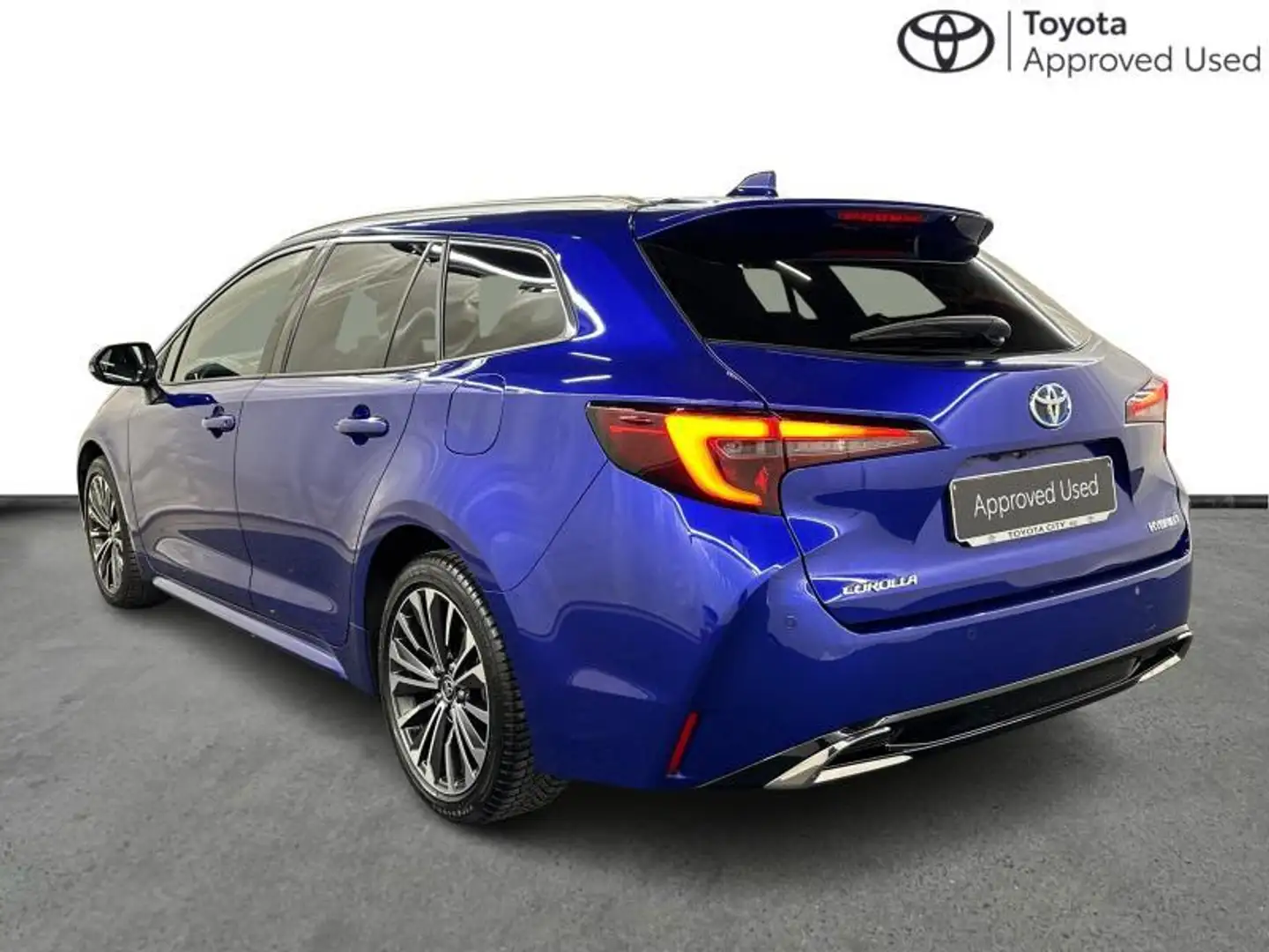 Toyota Corolla 1.8 TS Style + NAVI & CARPLAY Blauw - 2