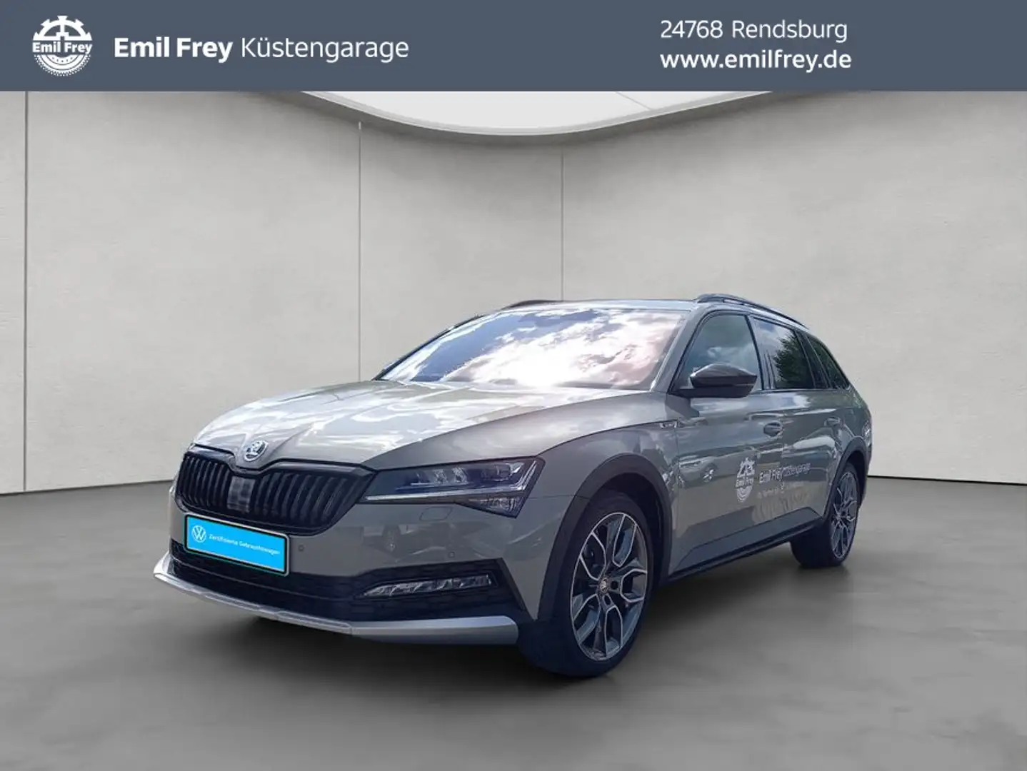 Skoda Superb Combi 2.0 TDI 4x4 DSG Scout Final Edition Grau - 1