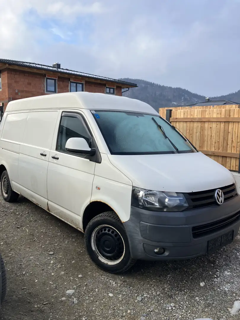 Volkswagen T5 Transporter - 2