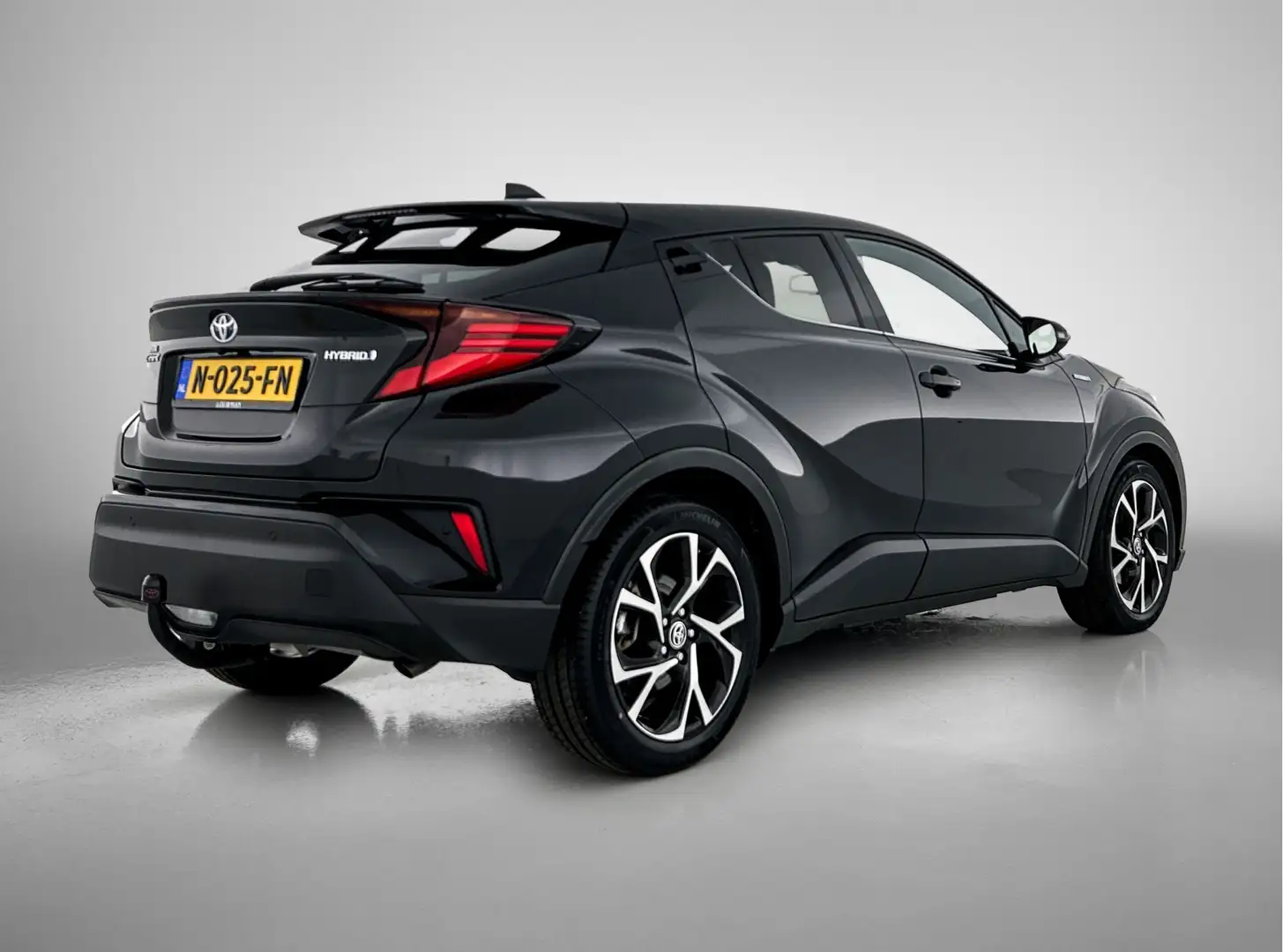 Toyota C-HR 1.8 Hybrid Style | NL auto | Blindspot Monitor | N Zwart - 2