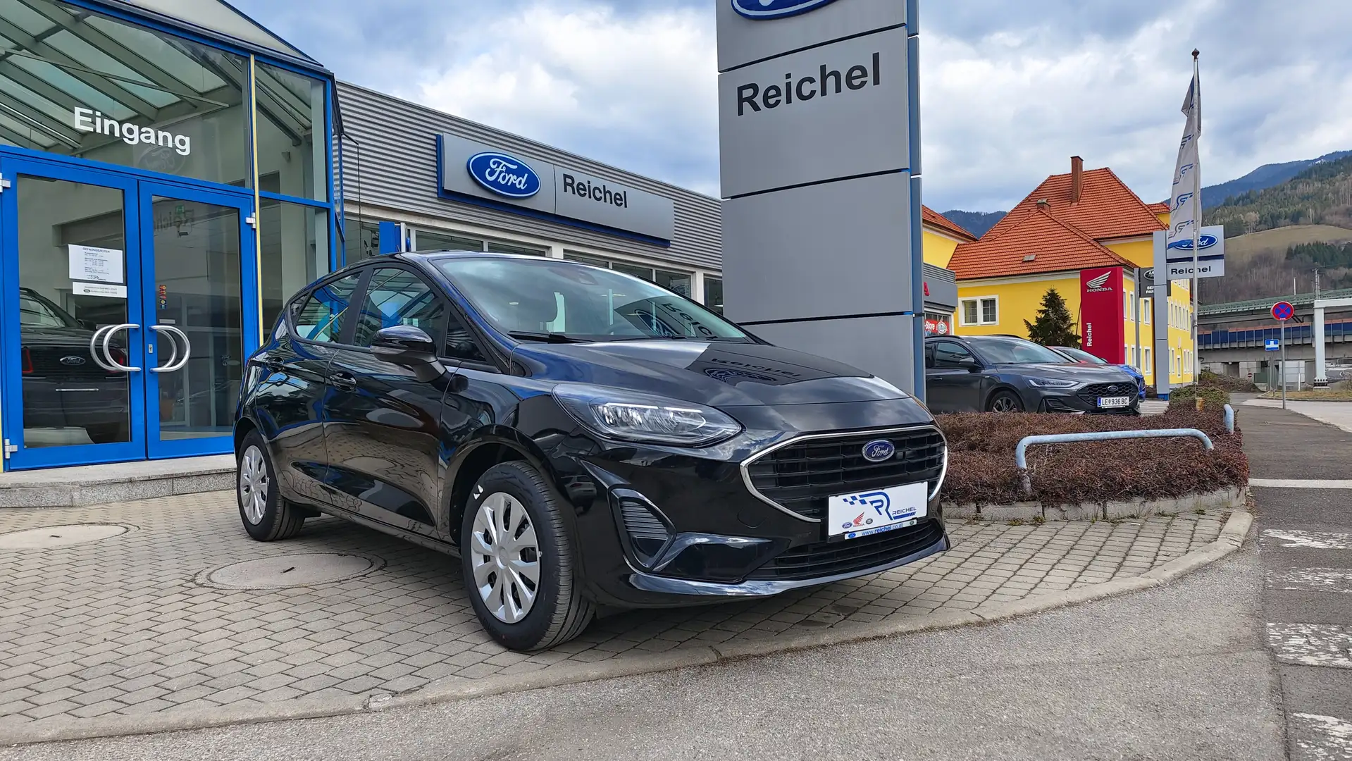 Ford Fiesta Cool  & Connect Negro - 1