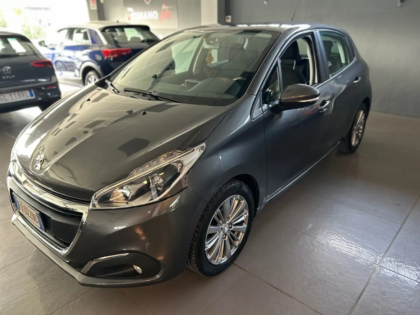 Peugeot 208 208 I 2015 5p 1.2 puretech Allure s Gris - 2