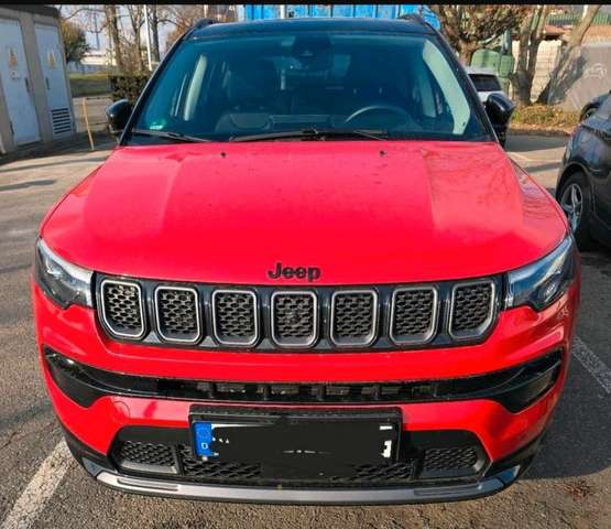 Imagine Jeep Compass Compass 1.5 GSE T4 48V e-Hybrid Automatik Altitude