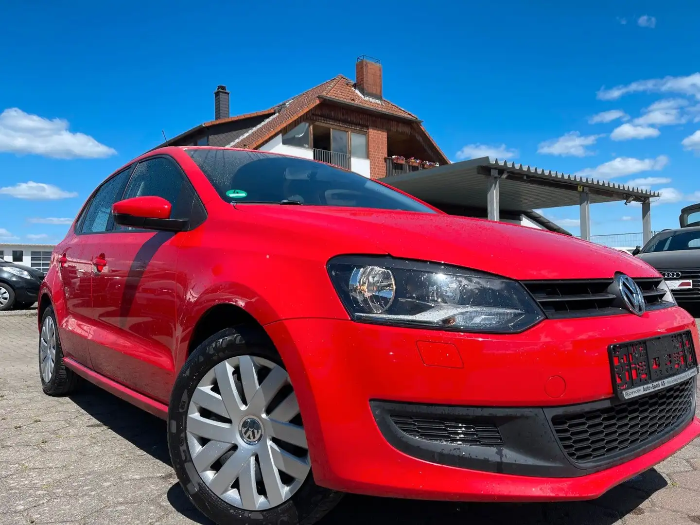 Volkswagen Polo V Comfortline Tüv neu auf Kundenwunsch Rot - 1