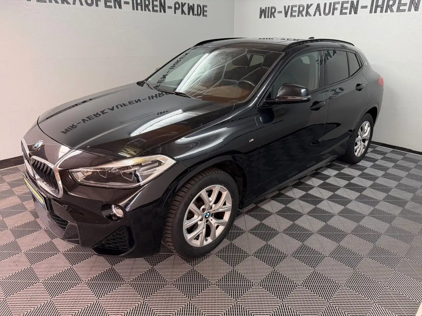BMW X2 sDrive 18 i M Sport*RFK*HEADUP*LED*SPURHALTE* Schwarz - 2
