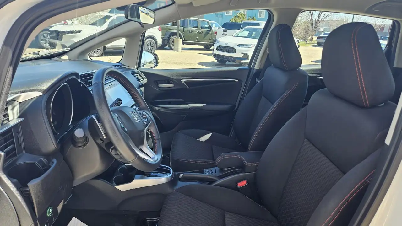 Honda Fit снимка Honda Fit