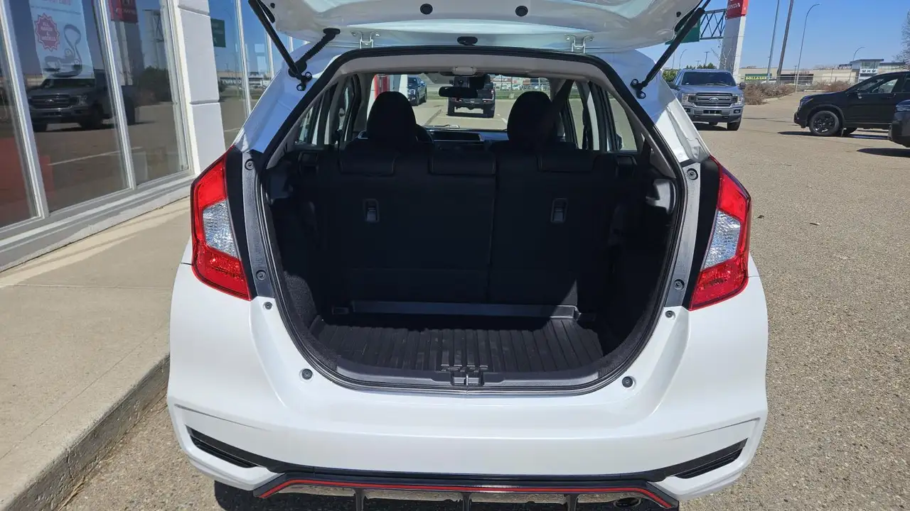 Honda Fit снимка Honda Fit