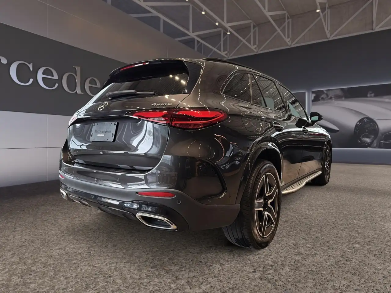 Mercedes-Benz GLC снимка Mercedes-Benz GLC
