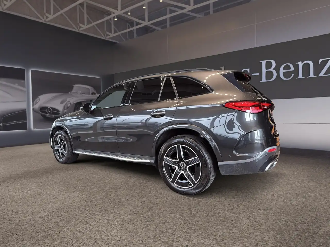 Mercedes-Benz GLC снимка Mercedes-Benz GLC
