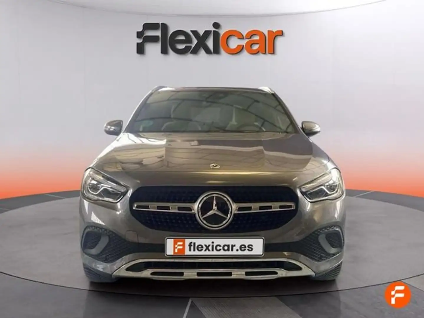 Mercedes-Benz GLA 200 200d 4Matic 8G-DCT Gris - 2