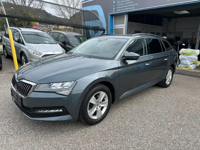 Skoda Superb Kombi 2,0 TDI Ambition DSG LED-Carplay
