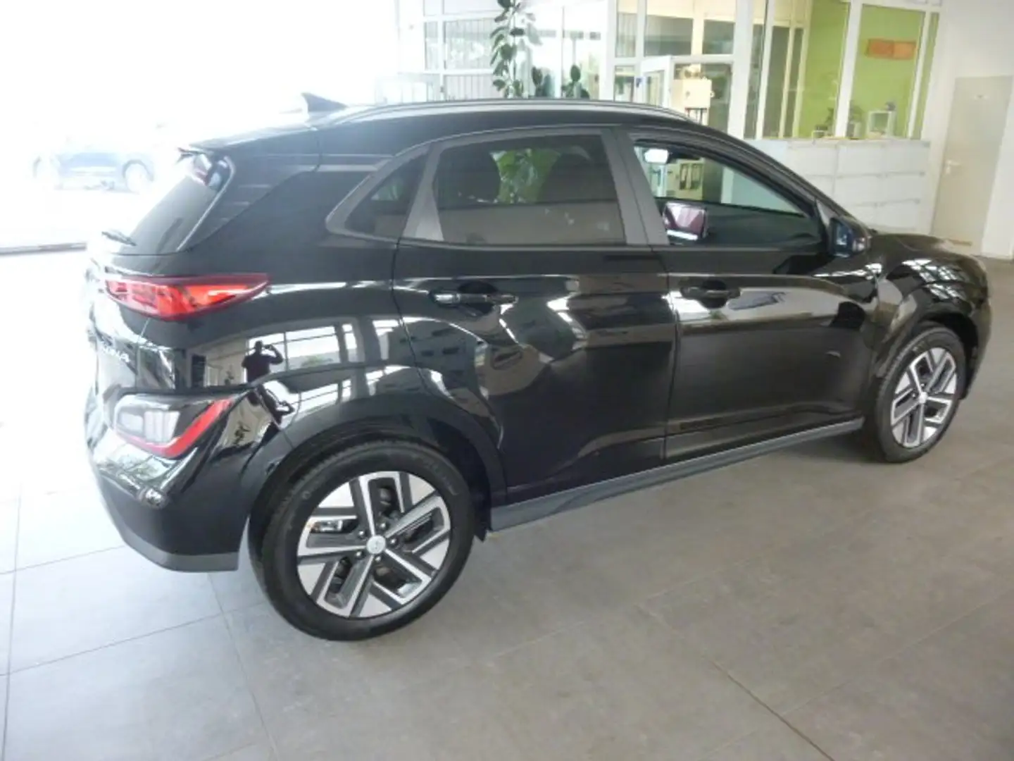 Hyundai KONA EV Trend Schwarz - 2