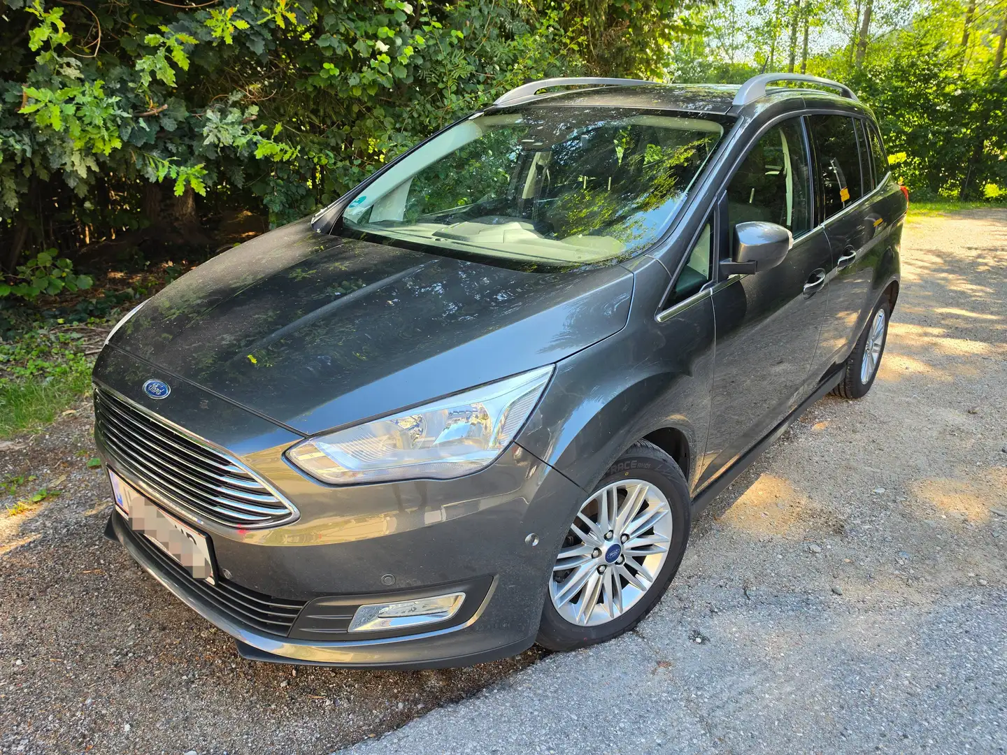 Ford Grand C-Max Titanium 1,0 EcoBoost Grau - 1
