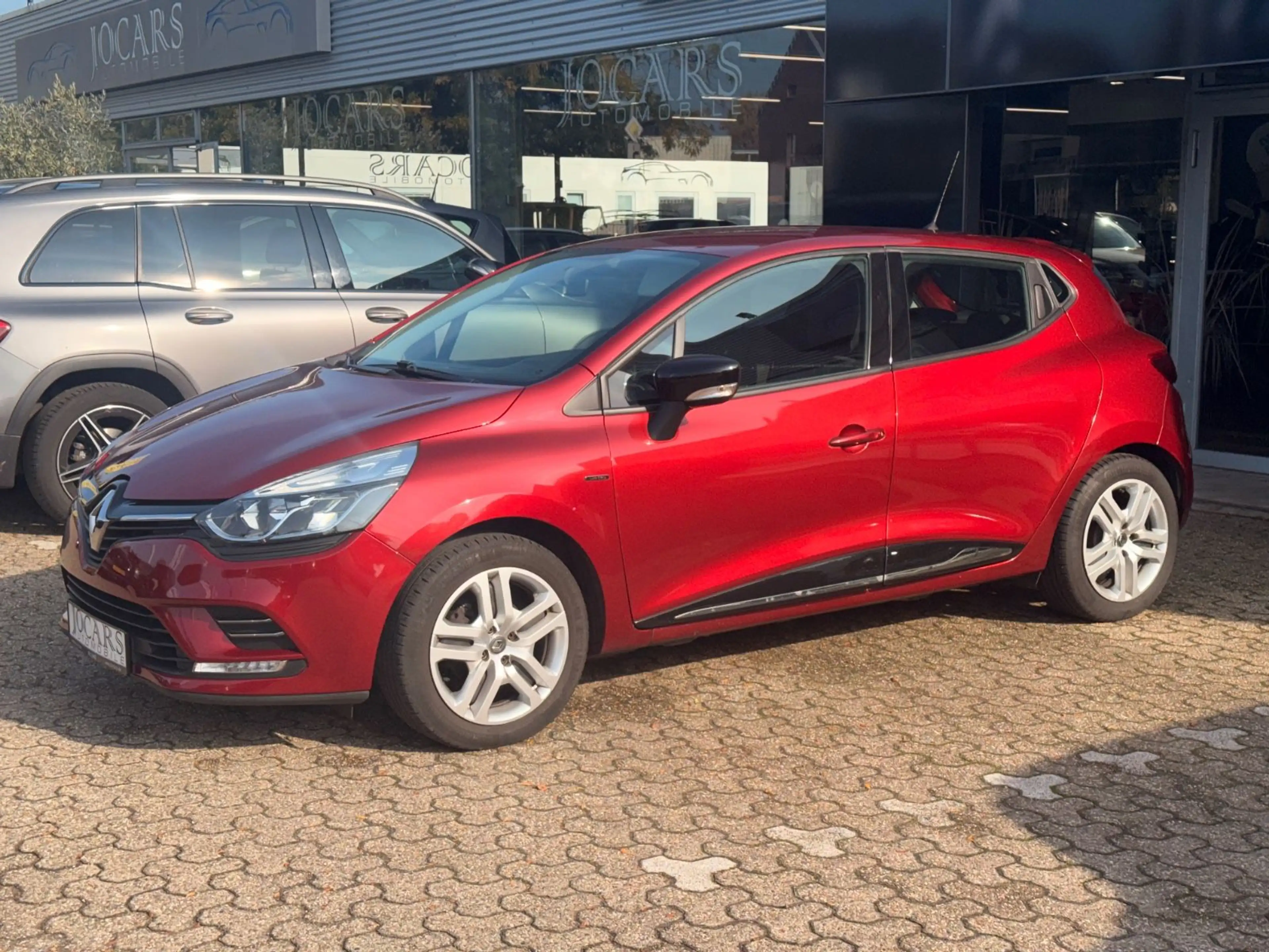 Renault Clio IV Limited — photo 4