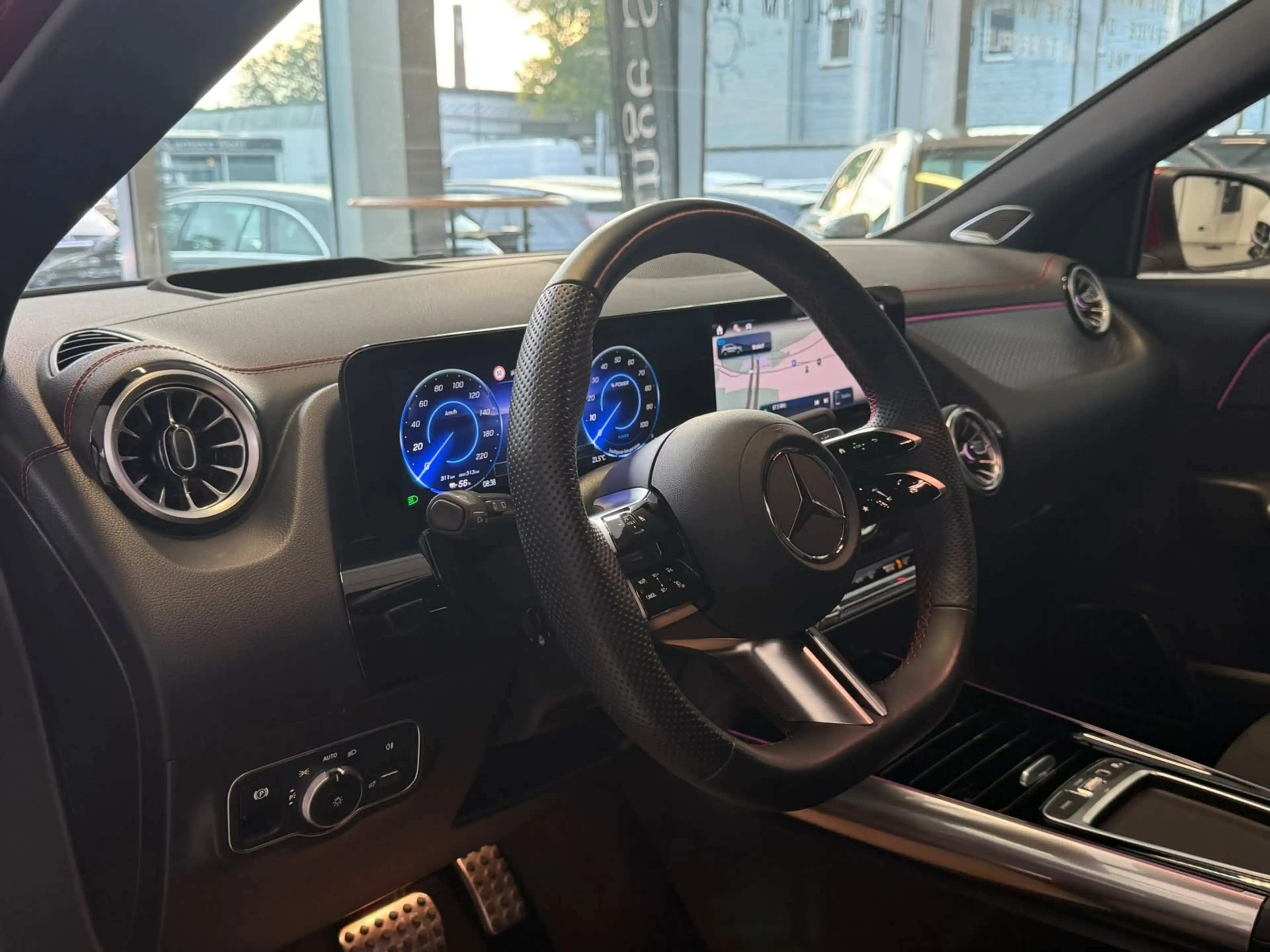 Mercedes-Benz EQA 250 + AMG+PANO+HUD+MEMORY+BURM.+HUD+KEYLESS — photo 8