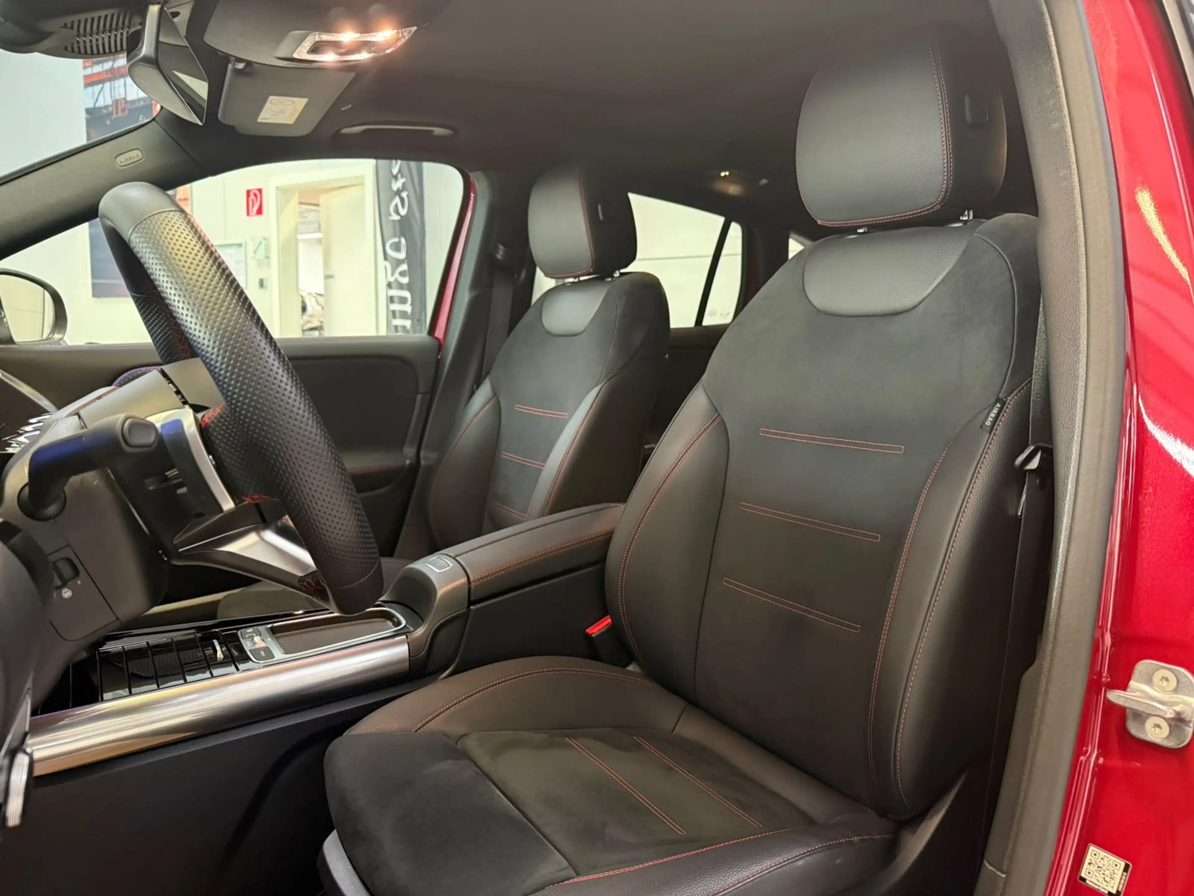 Mercedes-Benz EQA 250 + AMG+PANO+HUD+MEMORY+BURM.+HUD+KEYLESS — photo 12