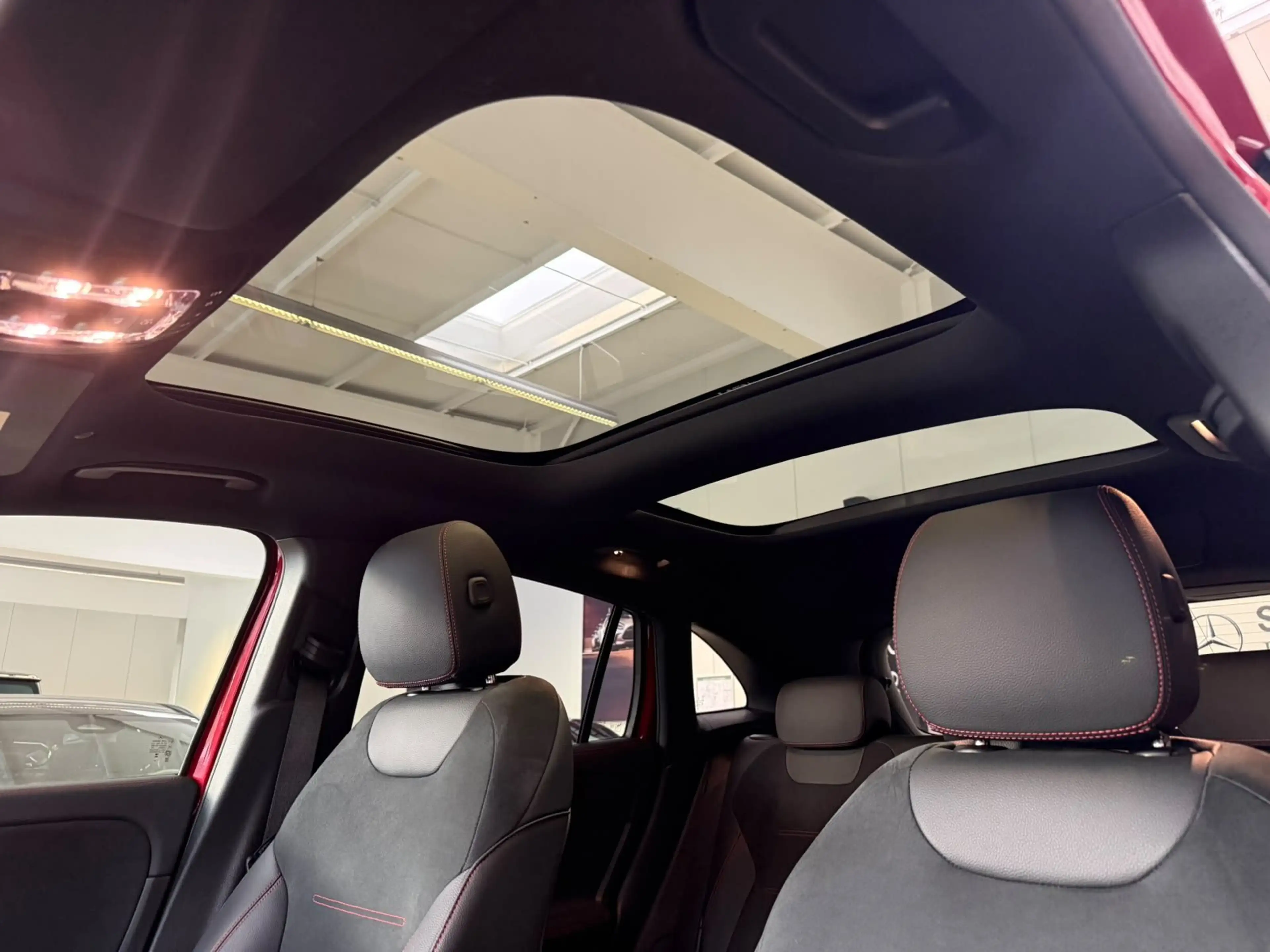 Mercedes-Benz EQA 250 + AMG+PANO+HUD+MEMORY+BURM.+HUD+KEYLESS — photo 13