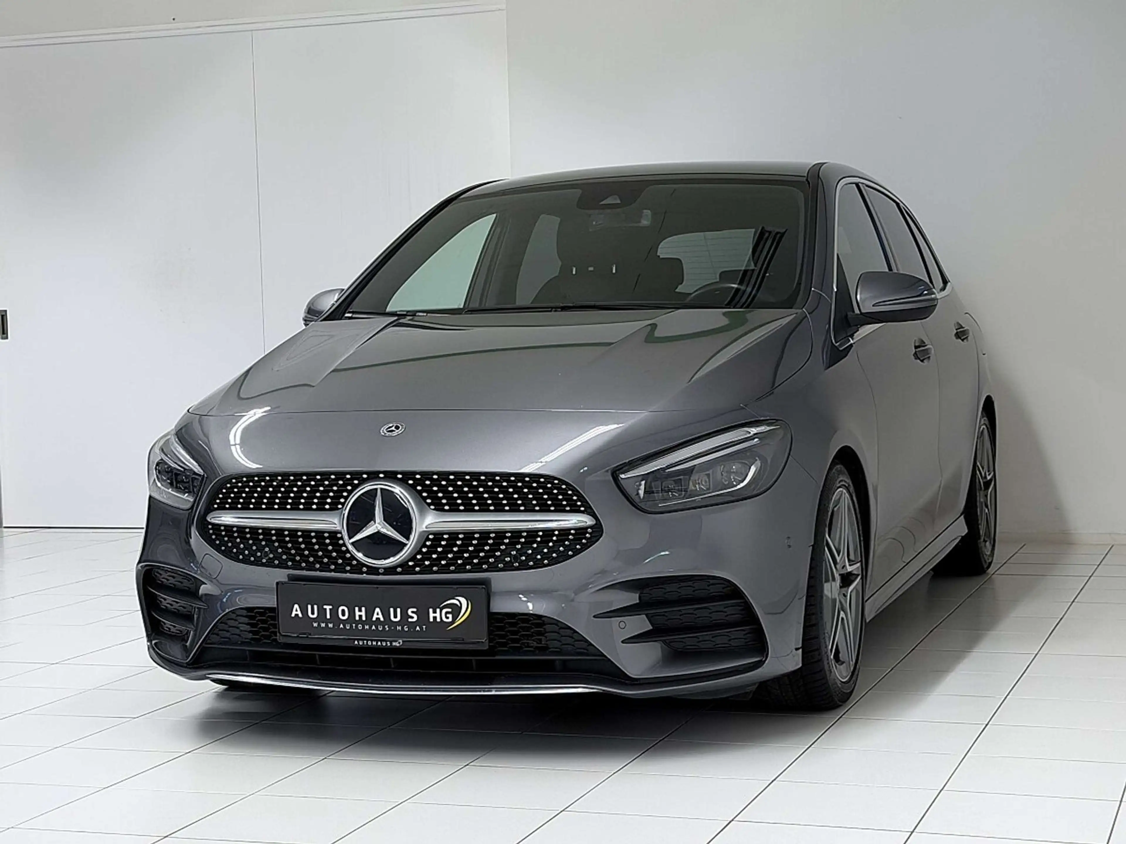 Mercedes-Benz B 180 Aut. AMG-LINE*1.BESITZ*LED*TOT-WINKEL*R-KAMERA* — photo 3